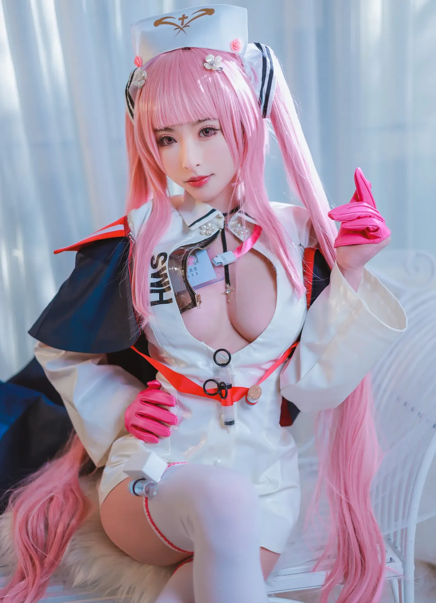 清水由乃 英仙座护士服