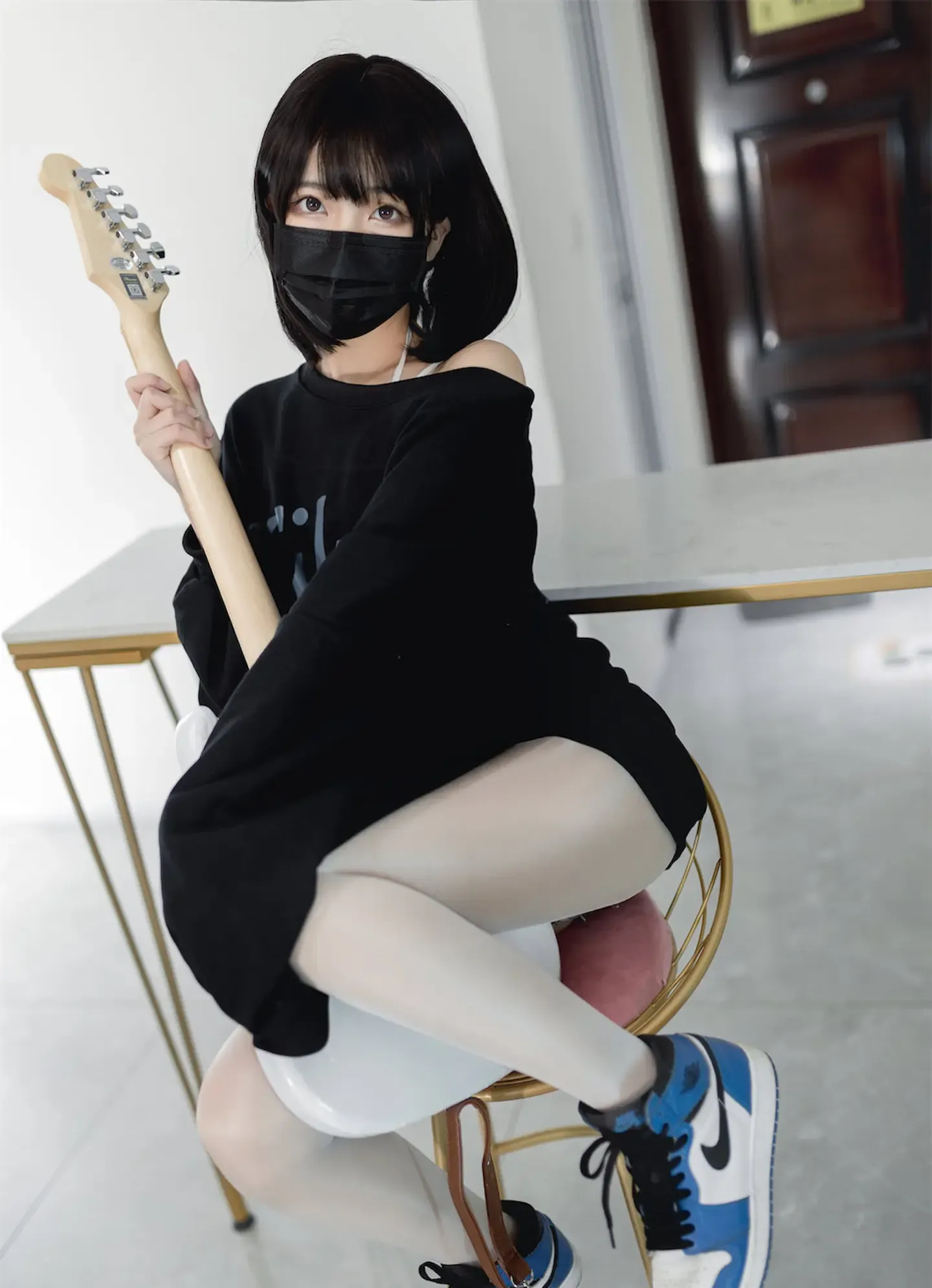 杏仁曲奇 升玖吉他姐姐