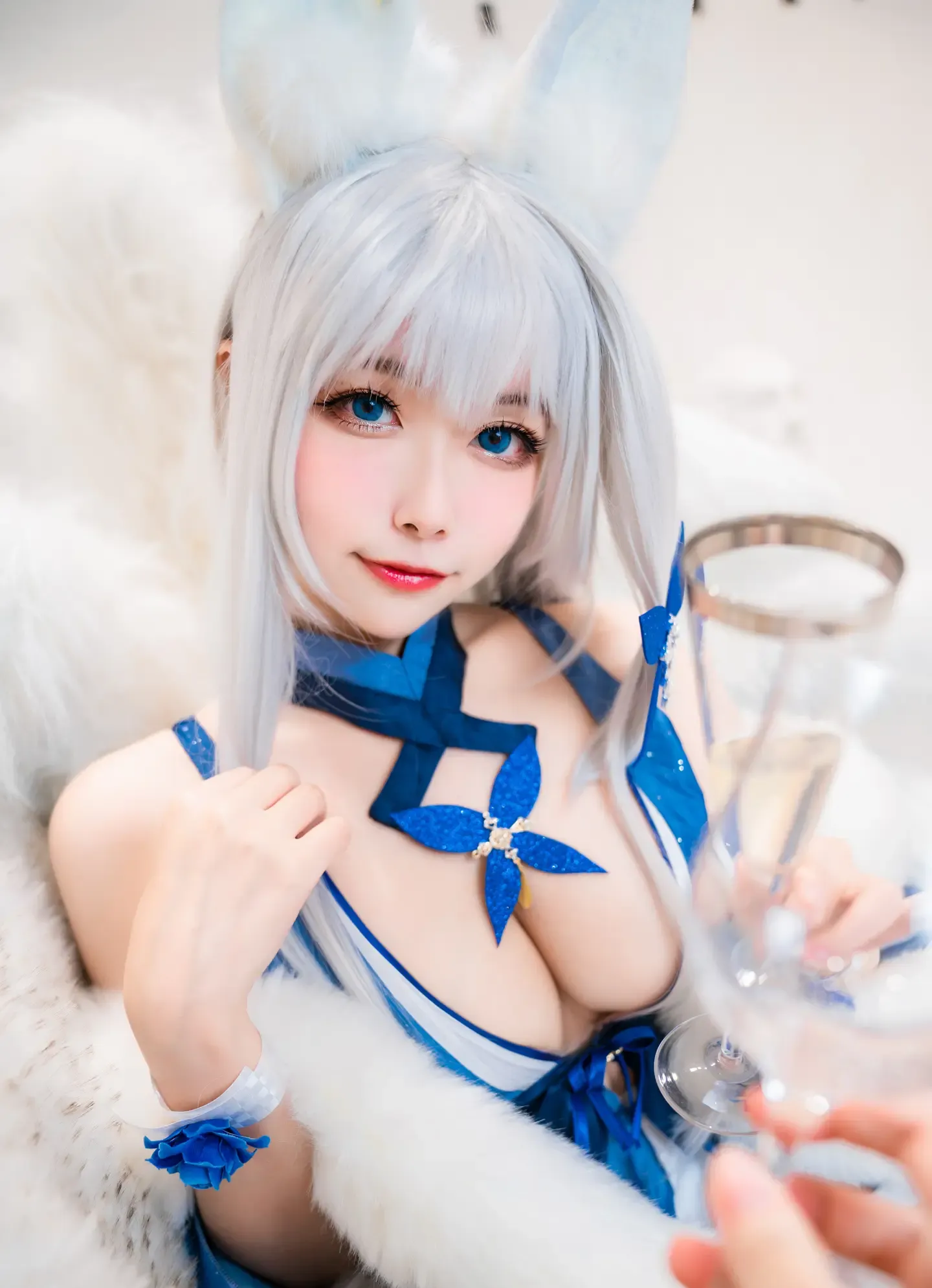 Momoko葵葵 信浓礼服