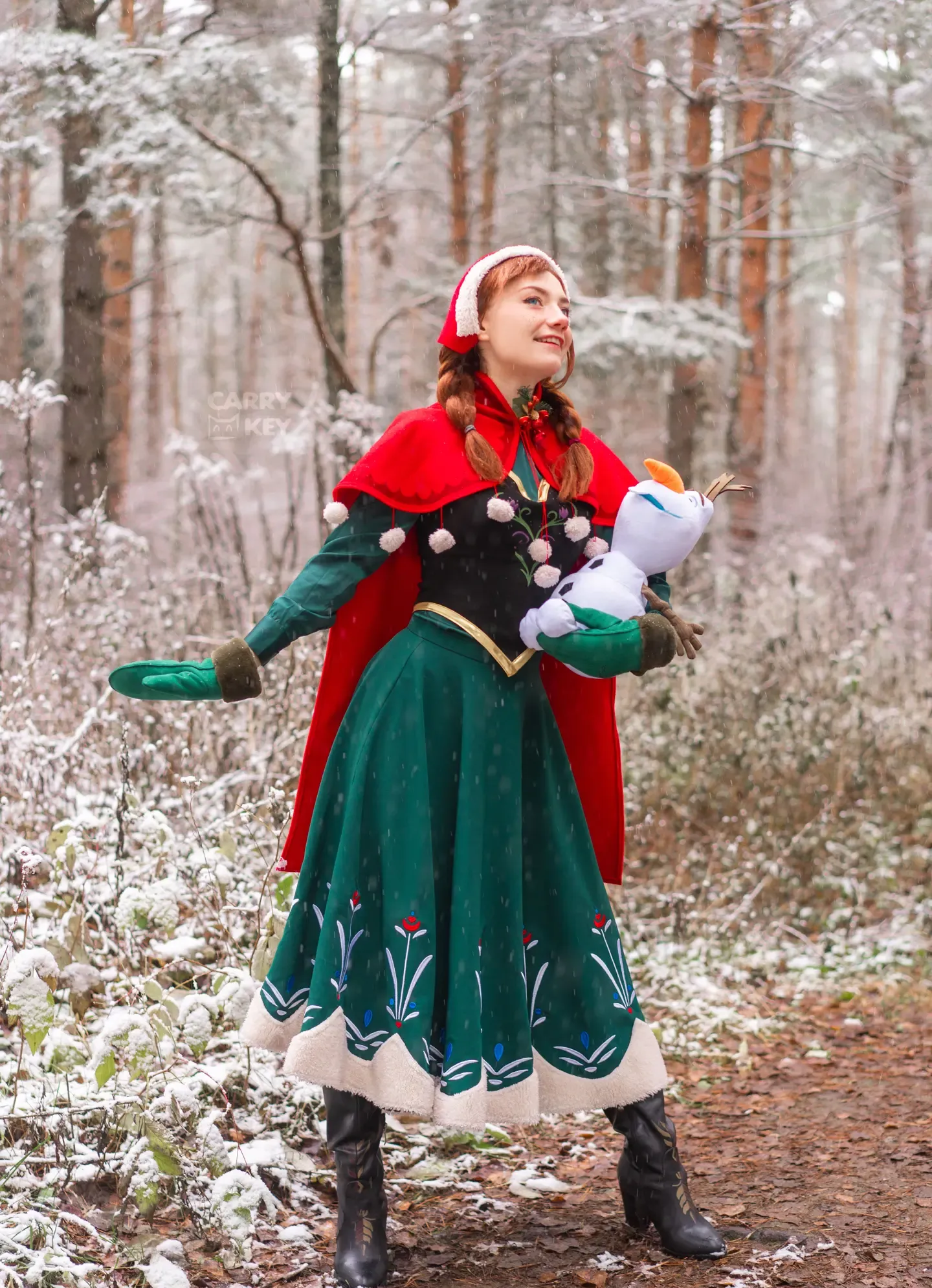 CarryKey Frozen Anna Winter outfit and sauna