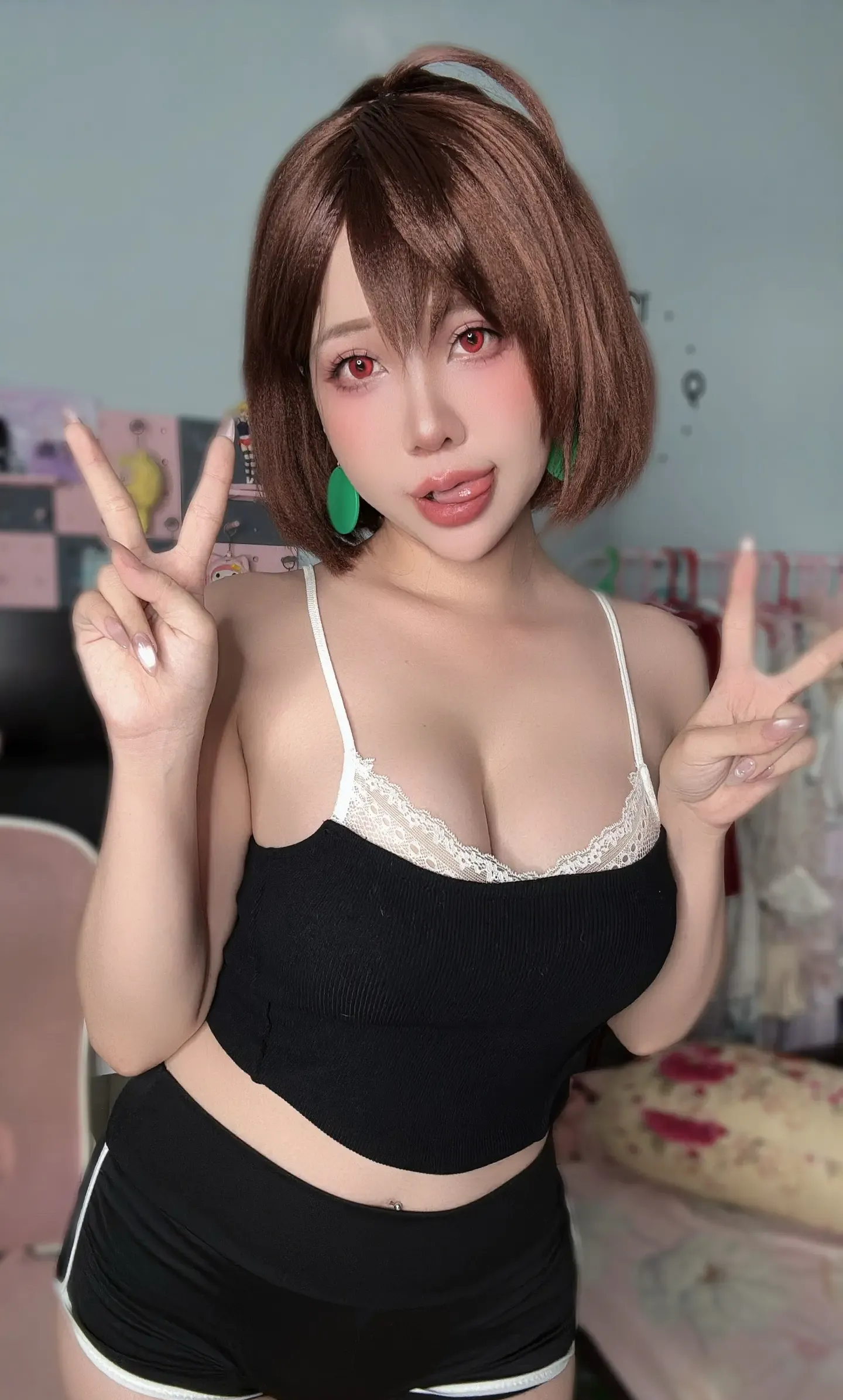 Imyuiichann Ayase Momo