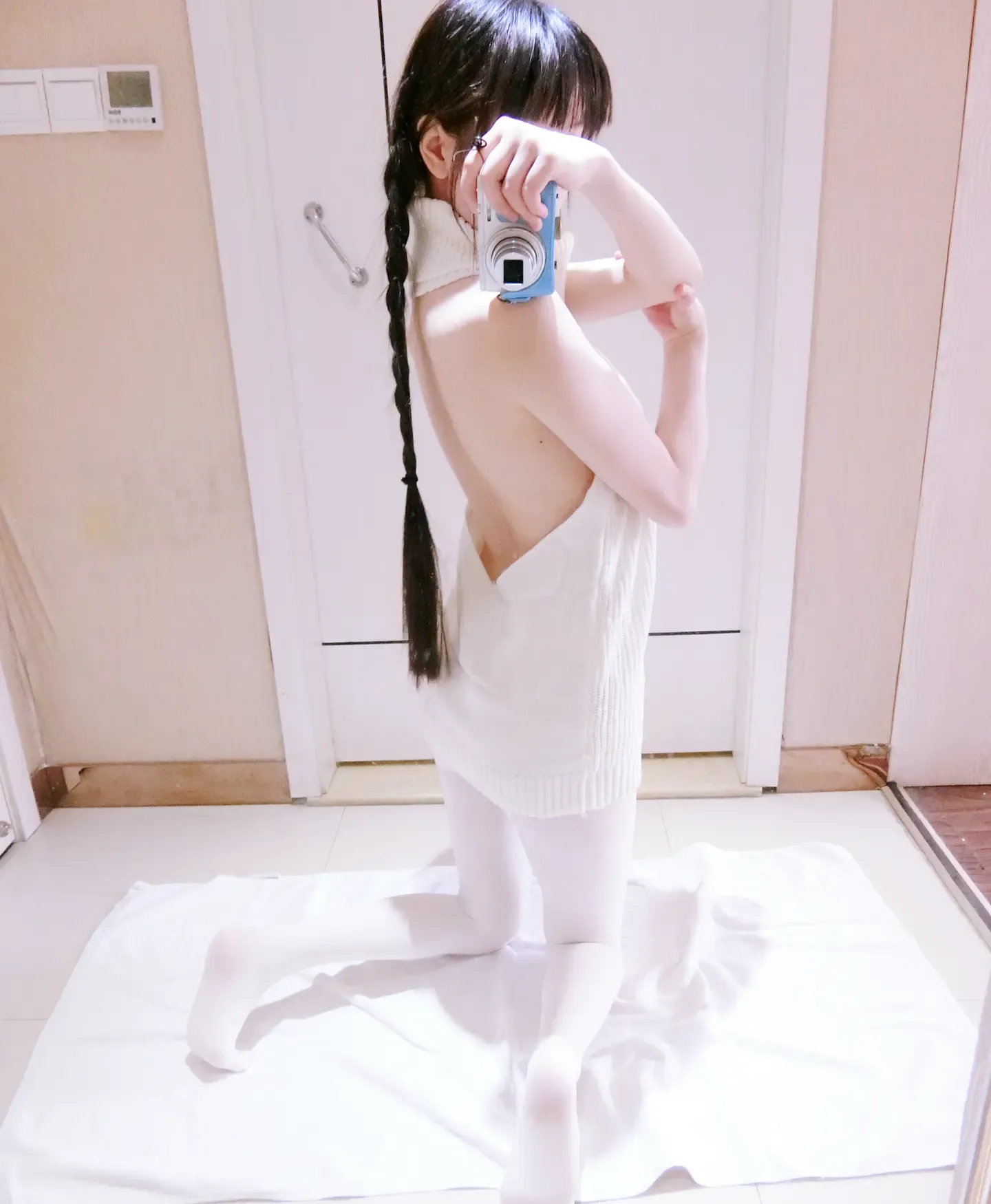 西尔酱 露背毛衣