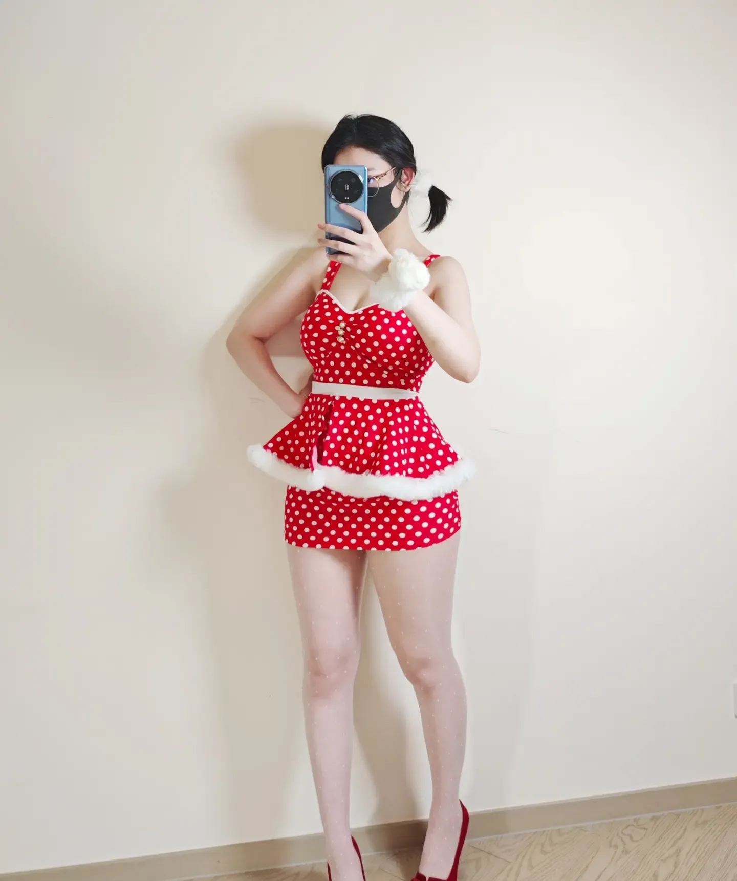 Naimi奶咪 OnlyFans 202504 白丝死库水
