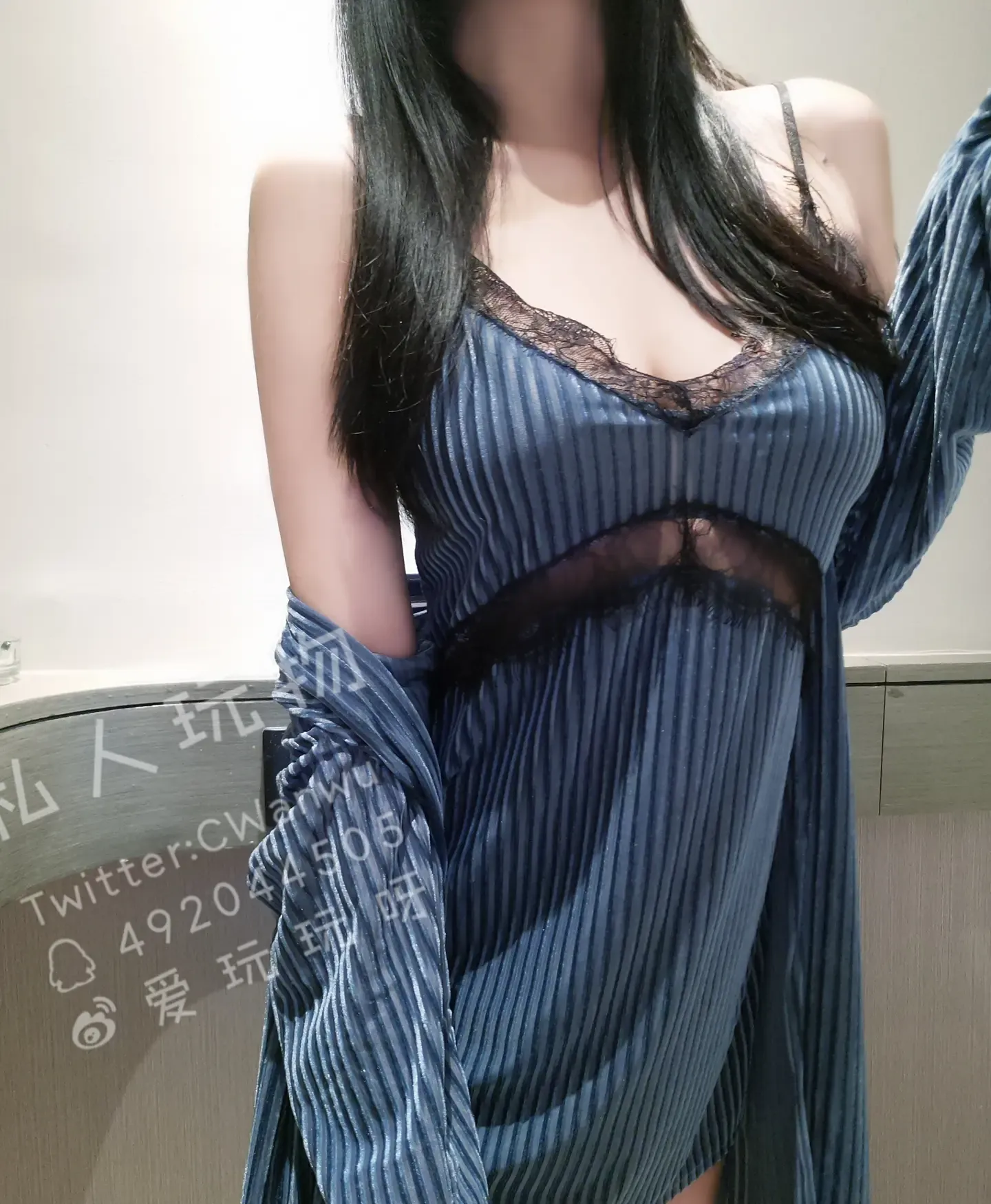 私人玩物 居家思春的爆乳女神