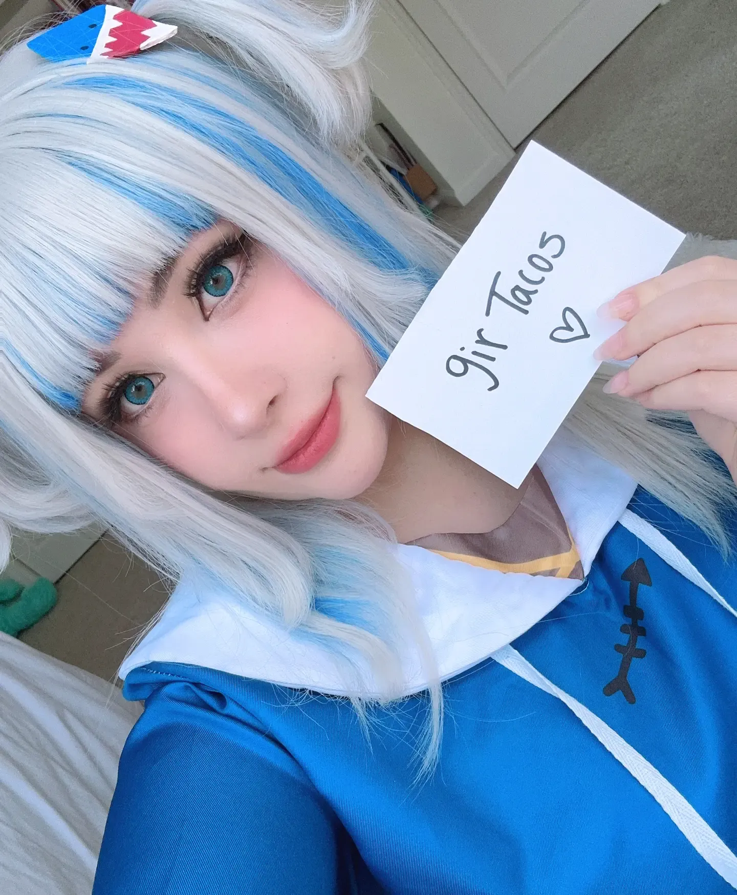 Junkenstein Gura selfies