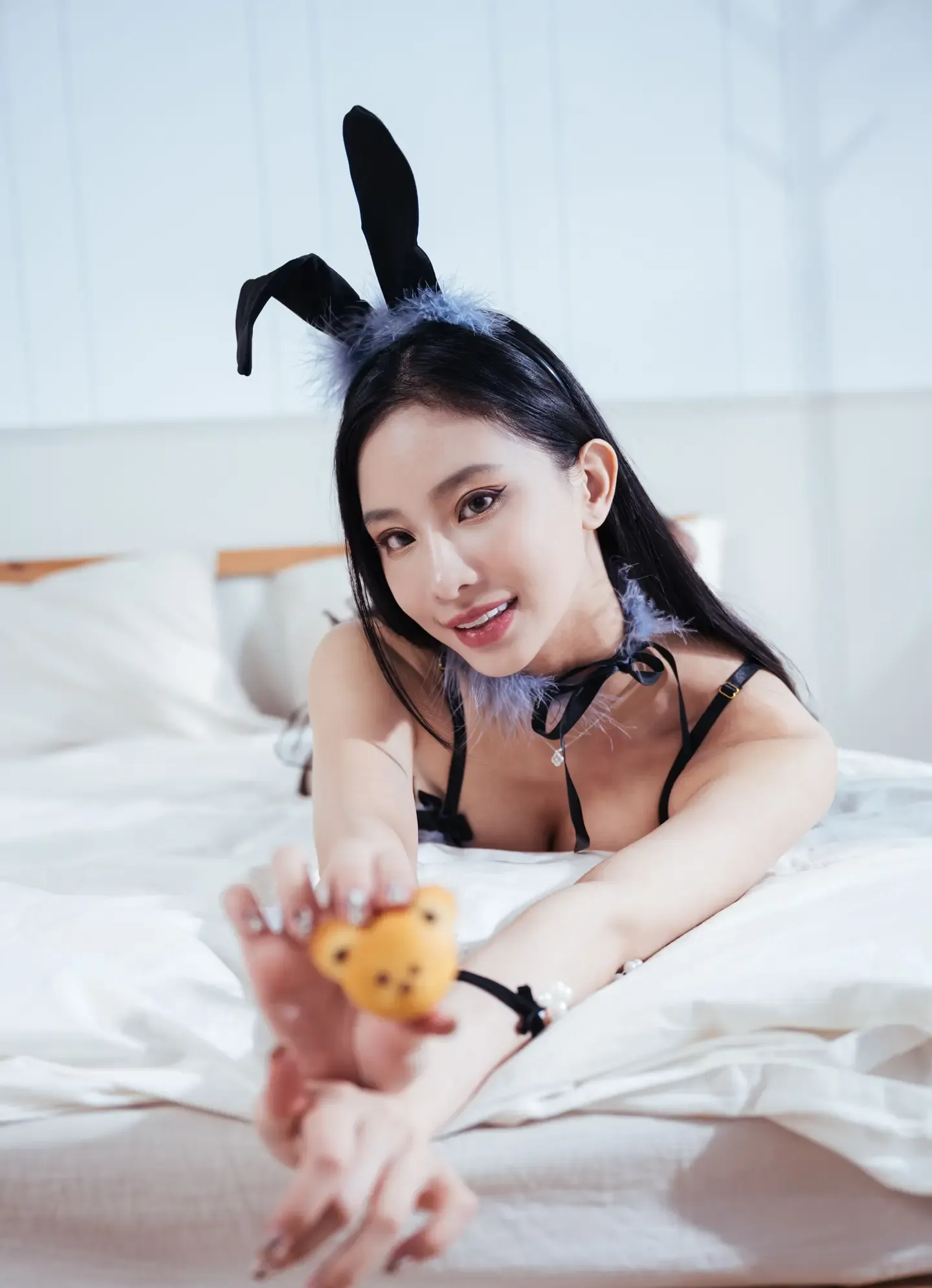 Jessie 黑丝兔女郎