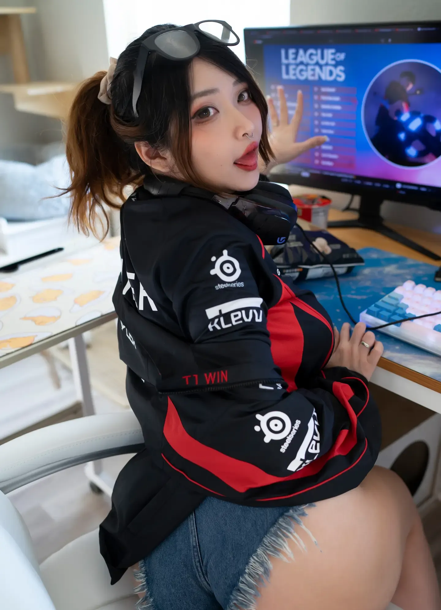 HanaBunny 202408 Nerdy League Bunny