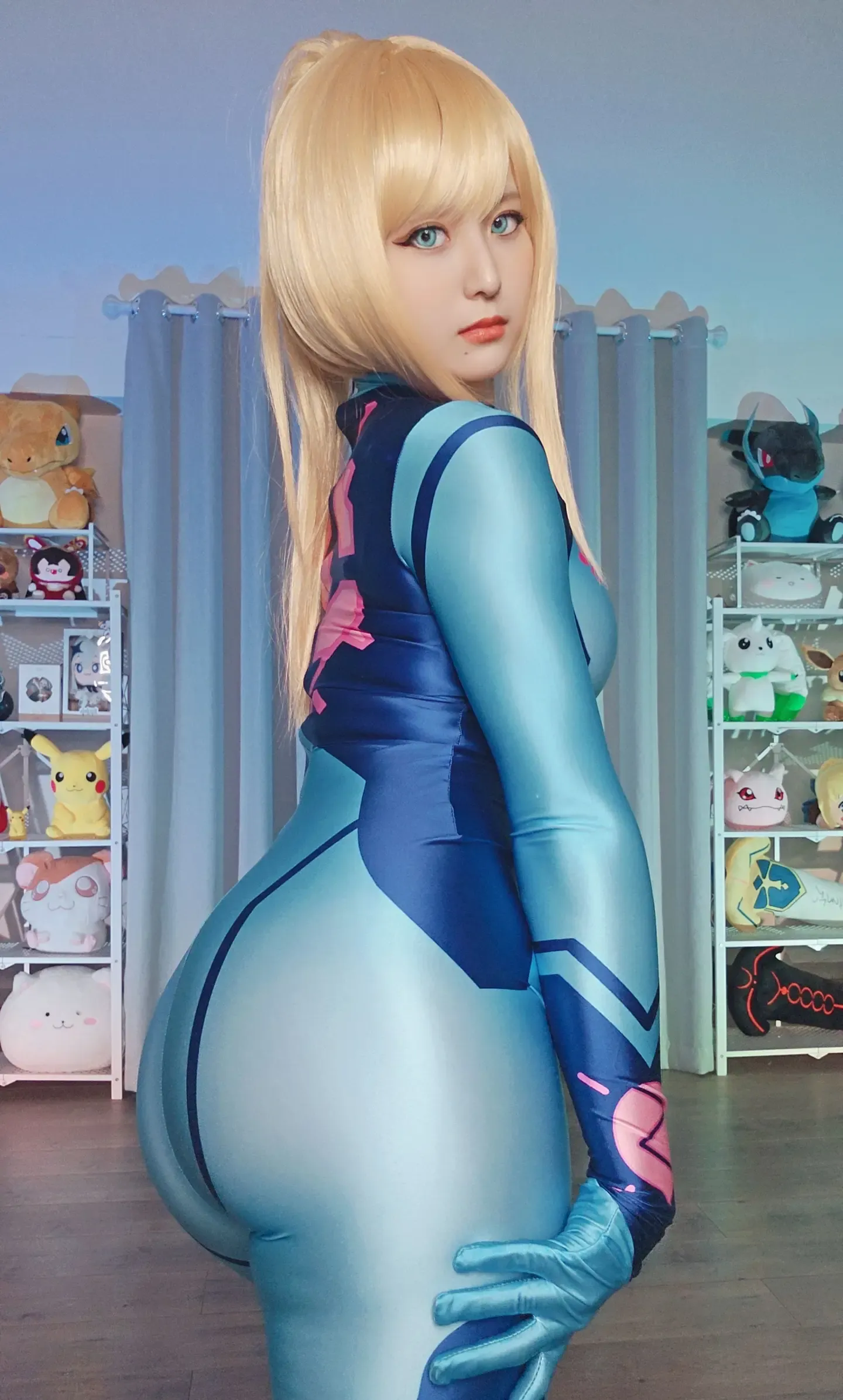 MONAMISA Samus
