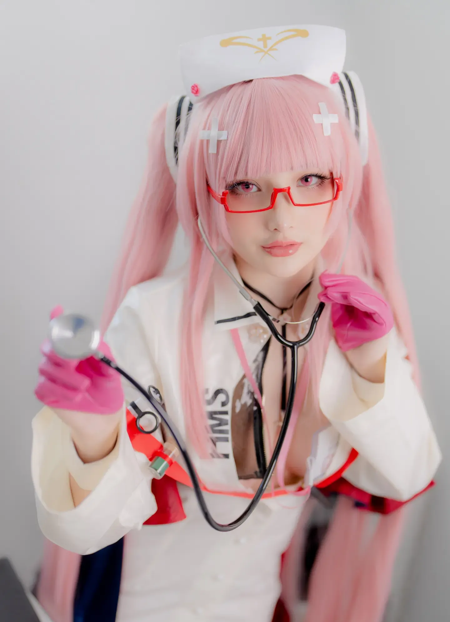 小丁 Horny Nurse