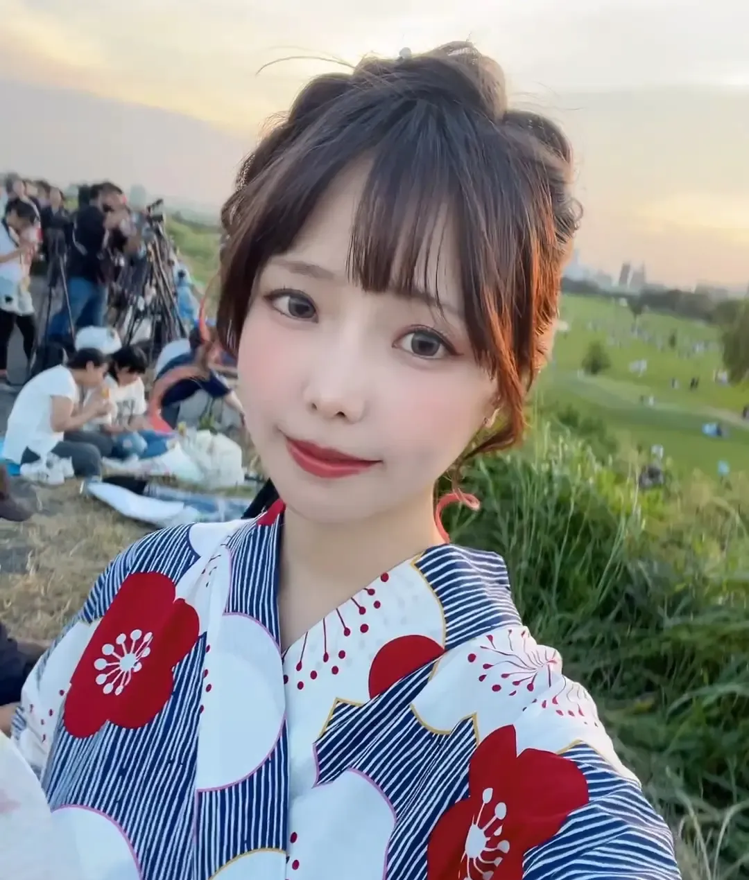 Elyee 夏夜花火