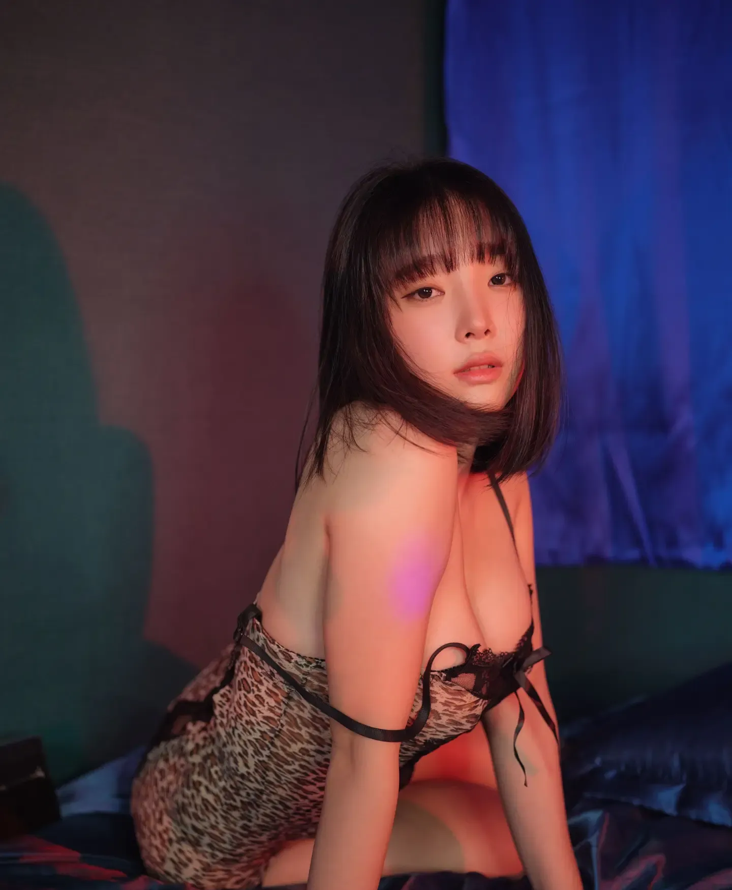 姜仁卿 강인경 KangInkyung ARTGRAVIA Vol.434