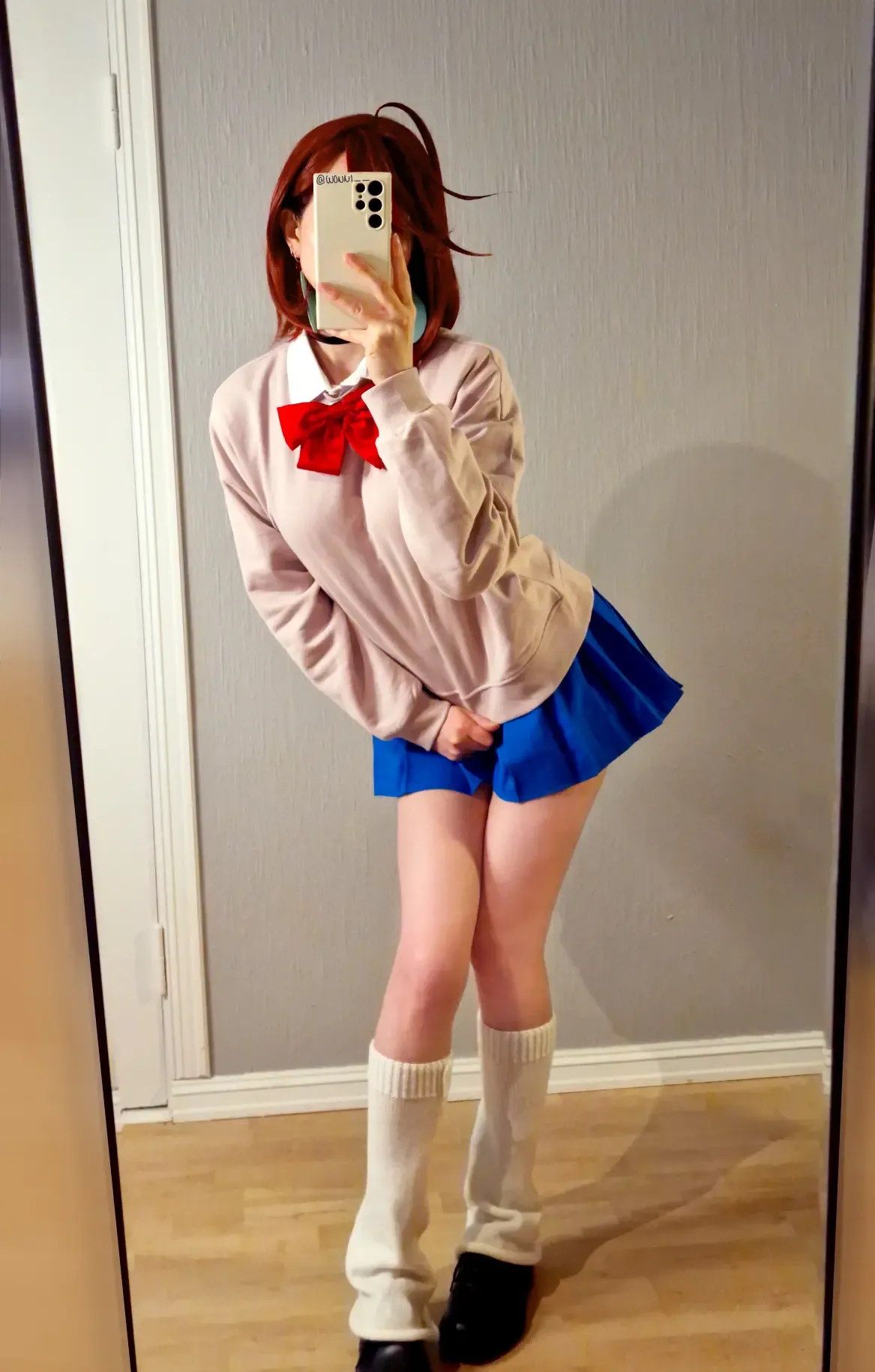 Wonni Momo Ayase