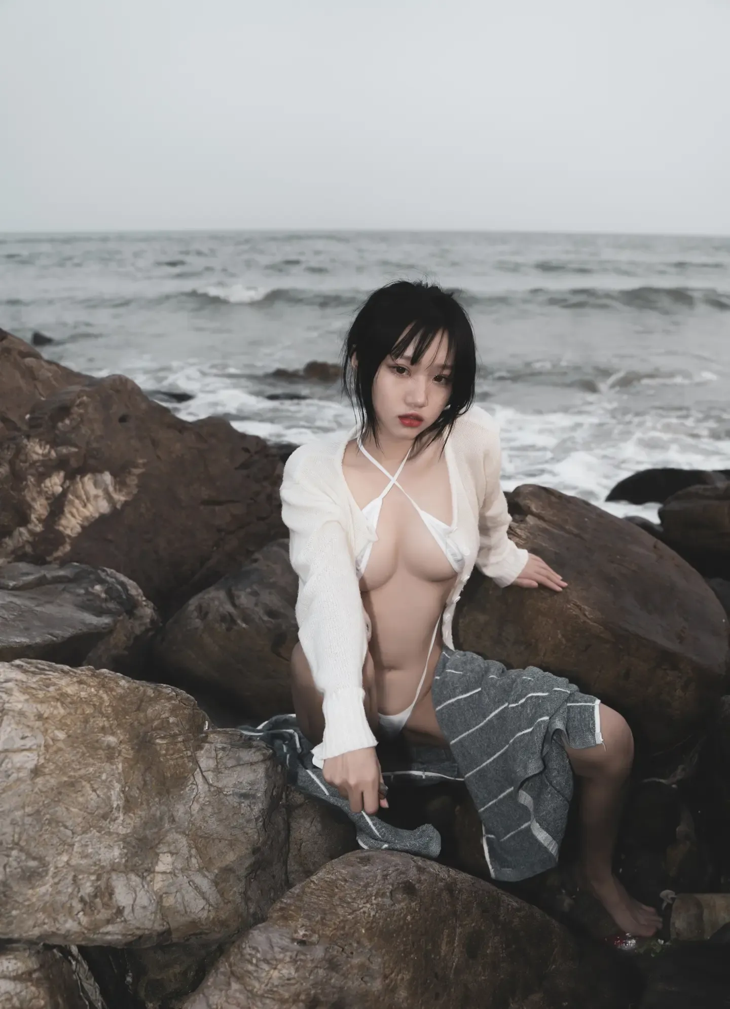 柒柒不可爱 礁石海岸
