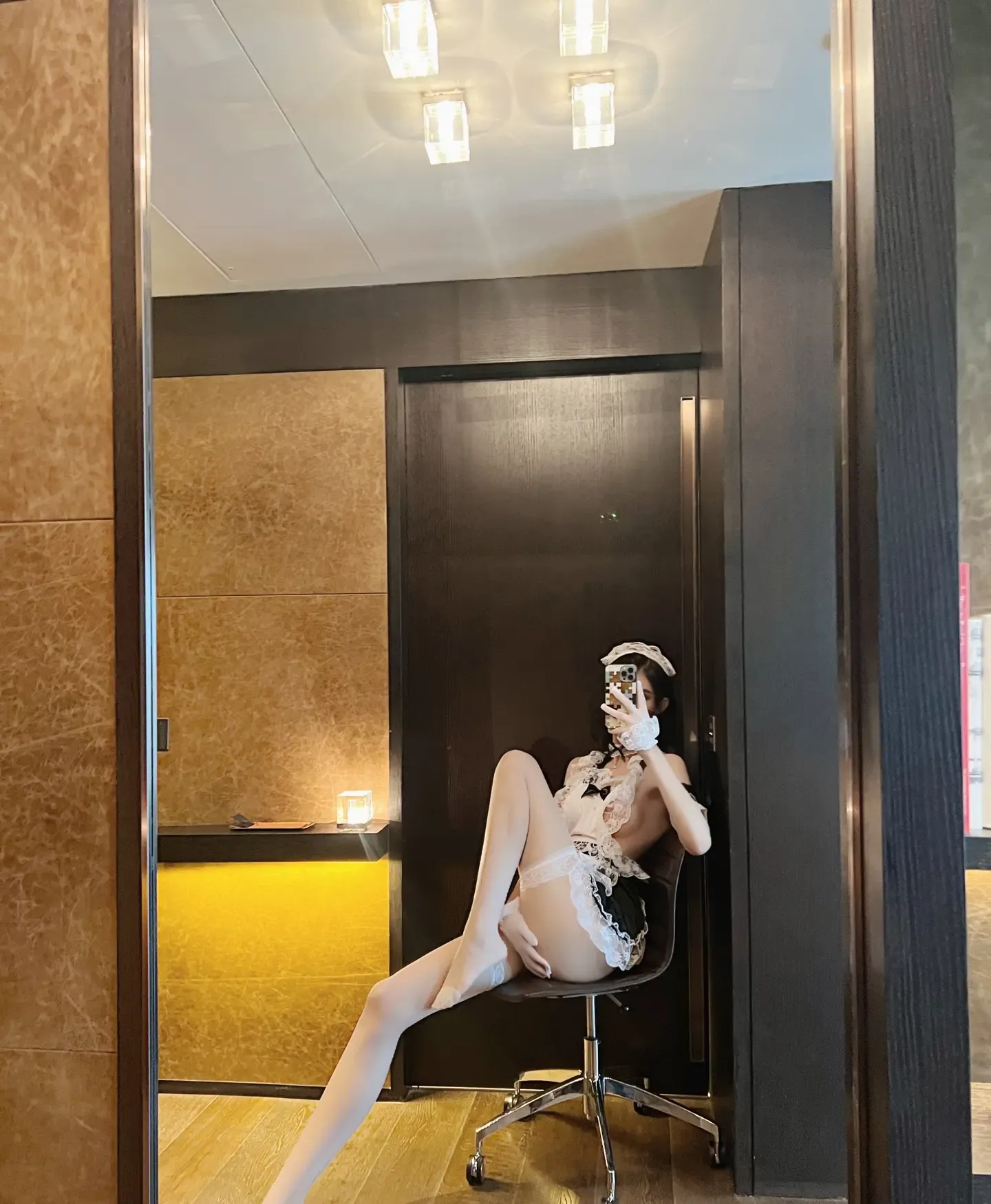 葛征 白丝女仆超性感套装