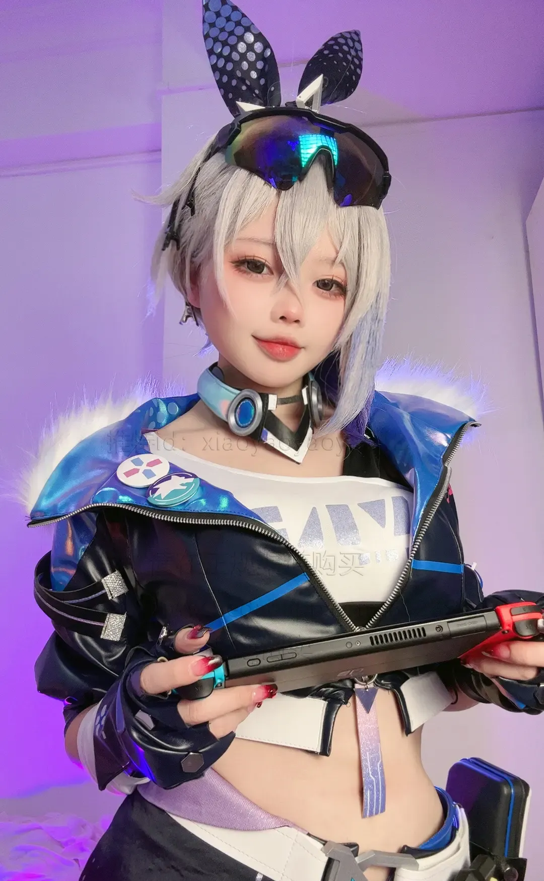 小瑶幺幺 银狼自拍版