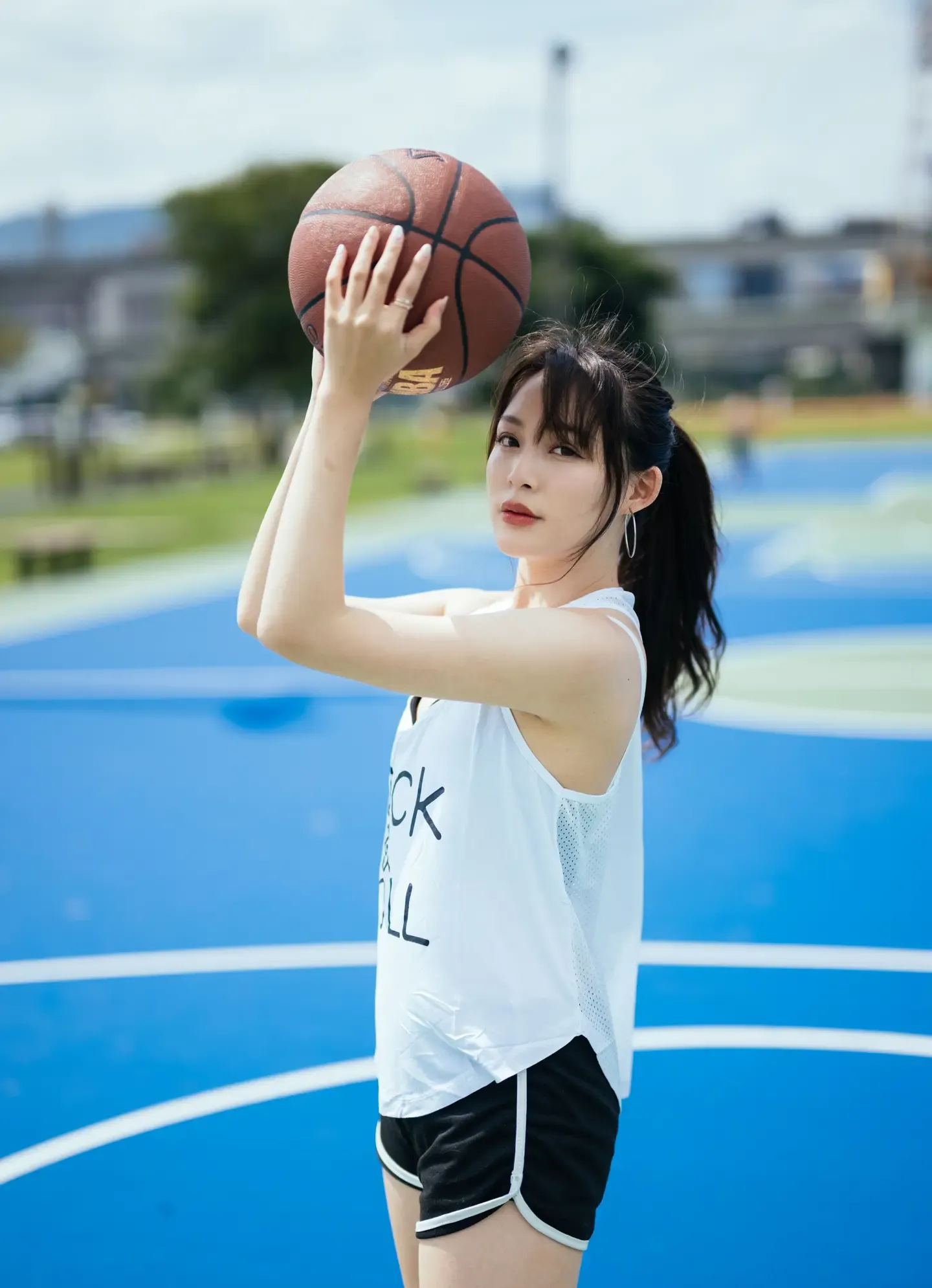 Ashley 运动风