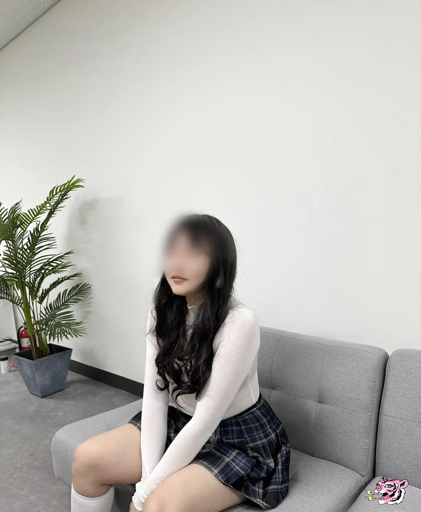 Daa 다아 UHHUNGMAGAZINE Penalty