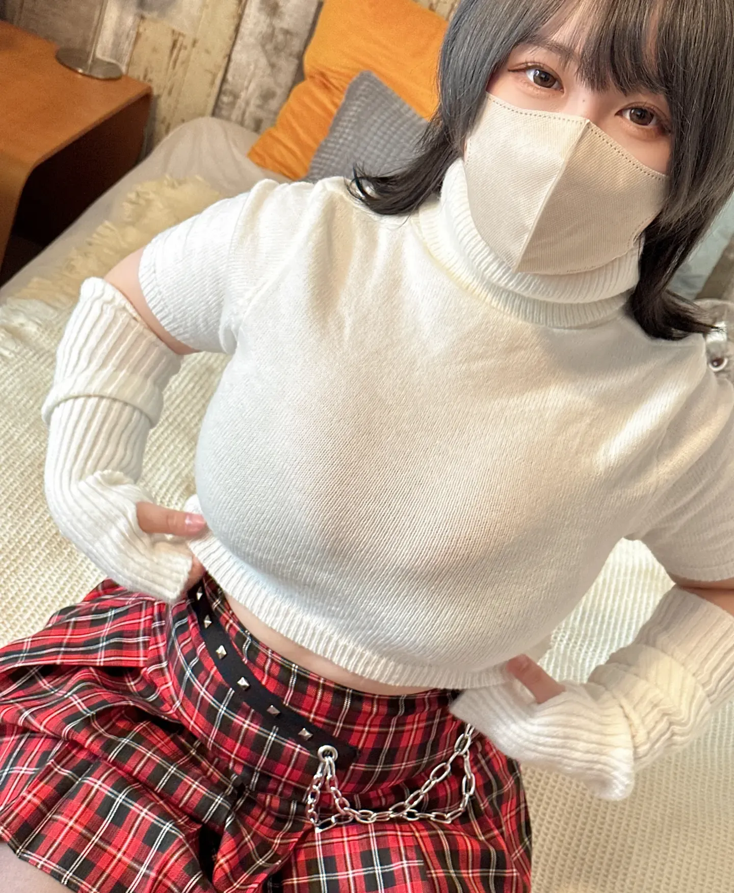 実あい Fantia 2212 休闲装和Calvin Klein