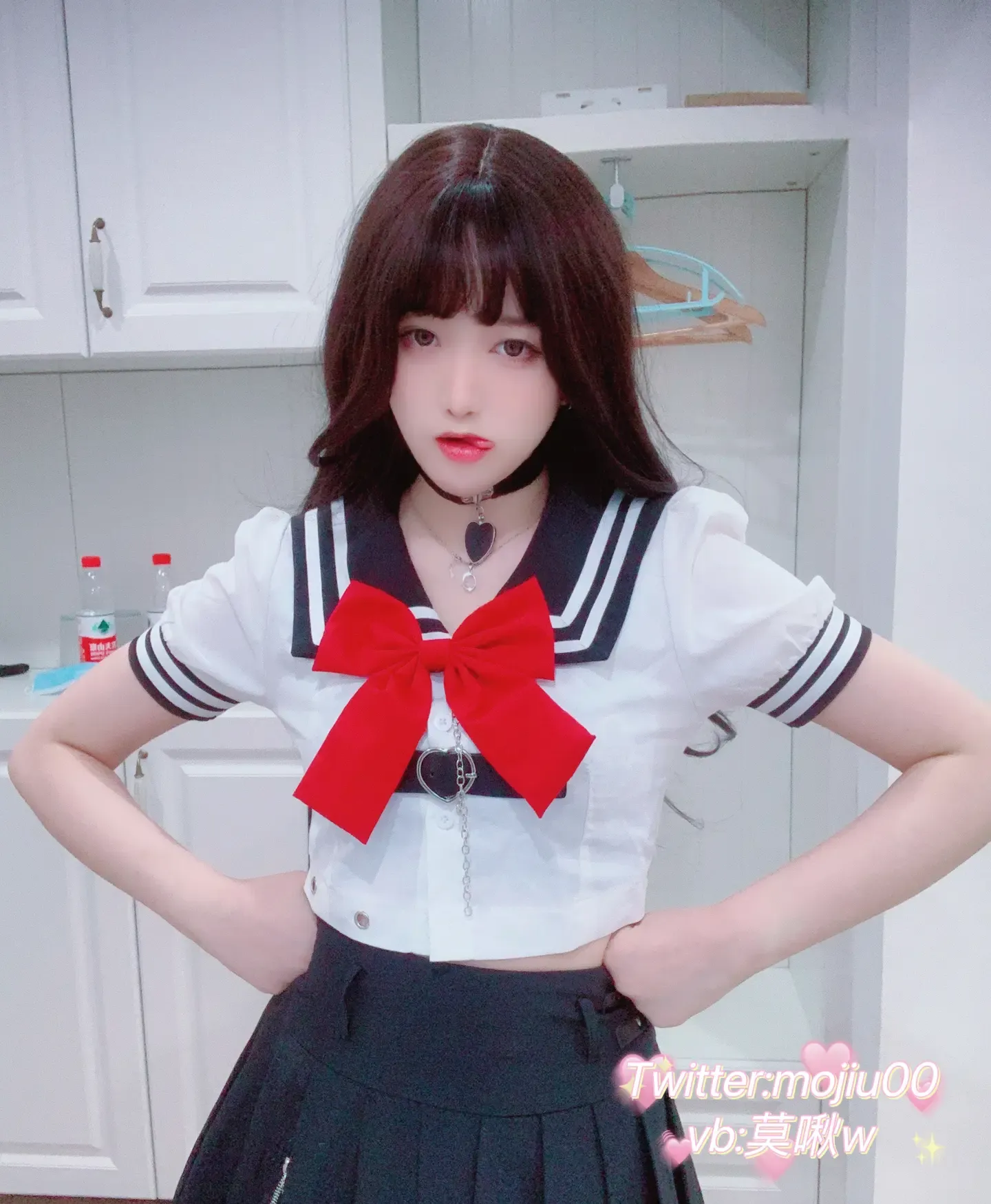 莫啾w 露脸JK红丝袜