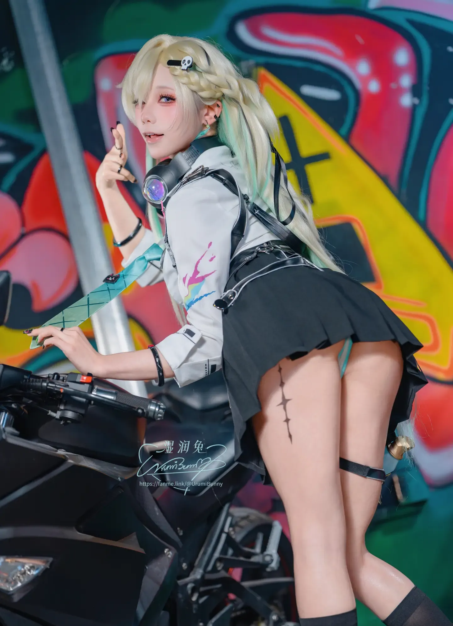 咬一口兔娘 鸣潮 琳奈