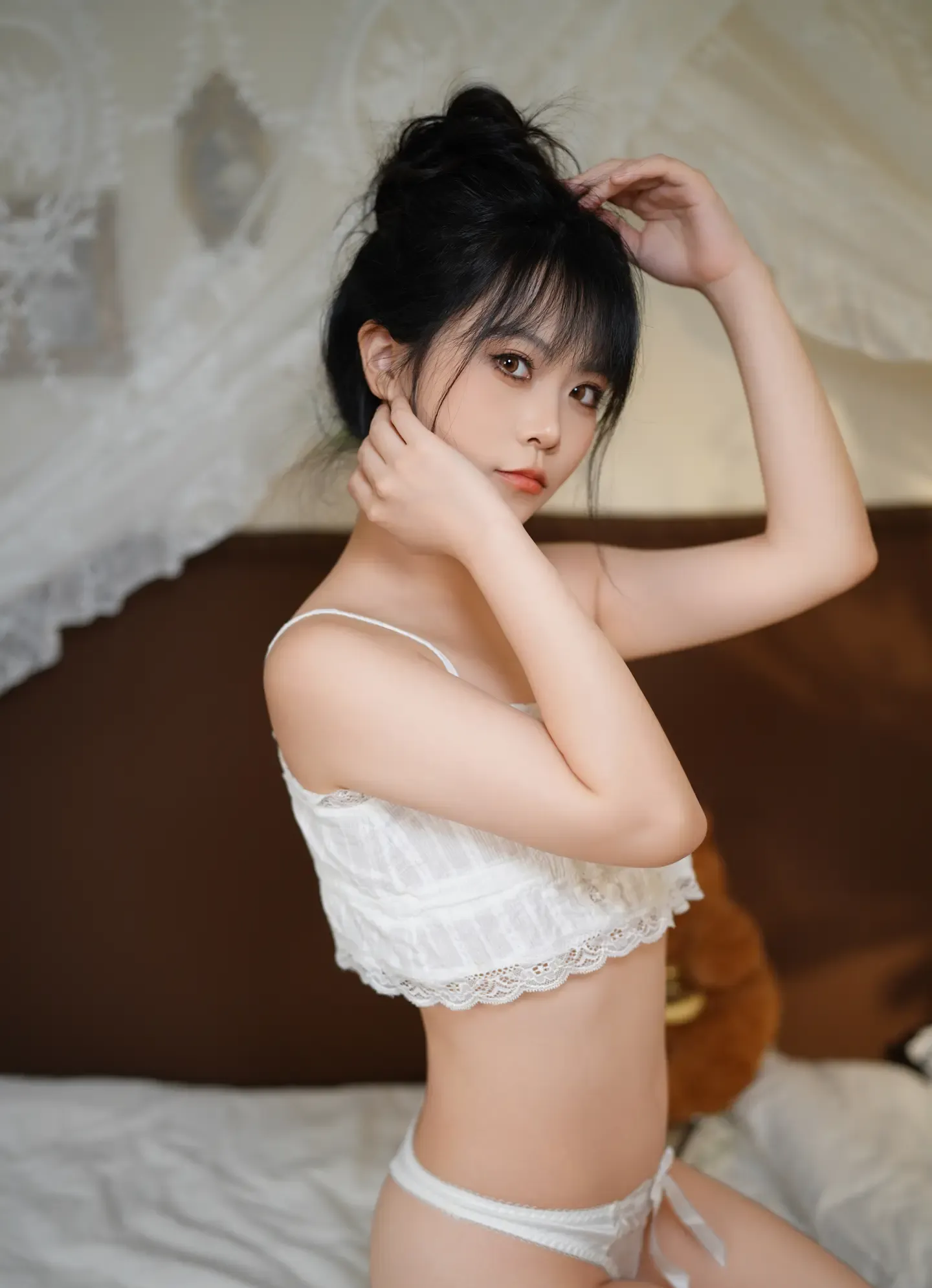 洛城雪 白色吊带