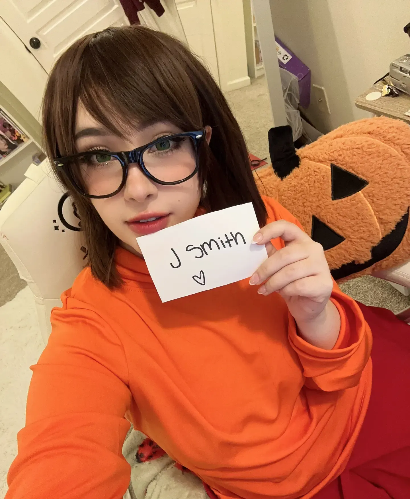 Junkenstein Velma selfies