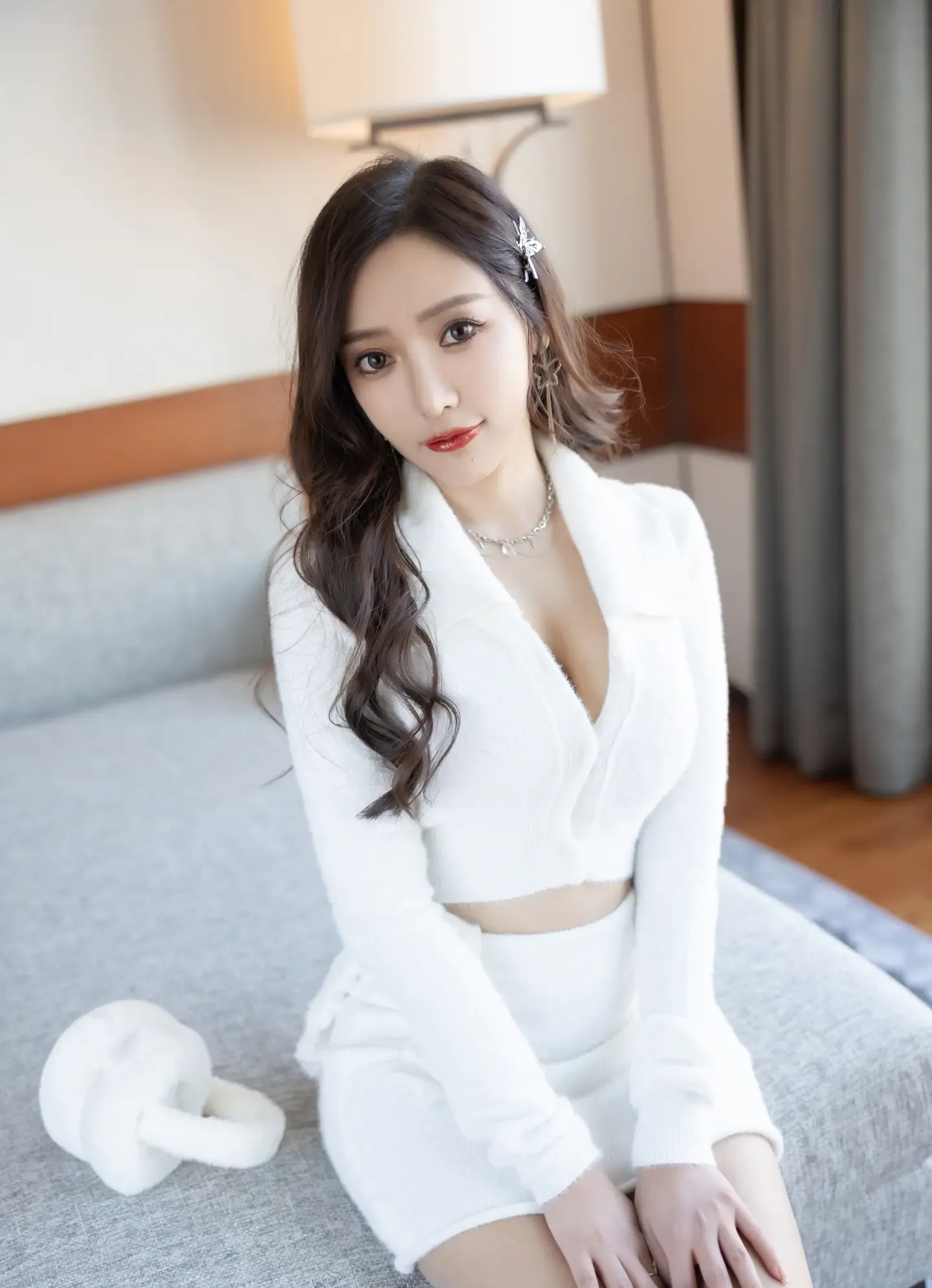 王馨瑶 白色套装圣诞女郎