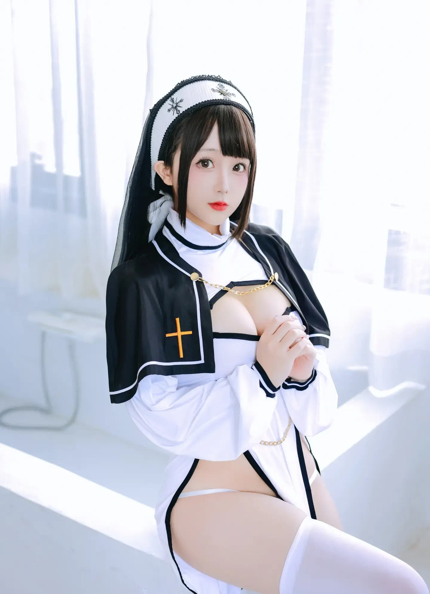 日奈娇 圣洁修女