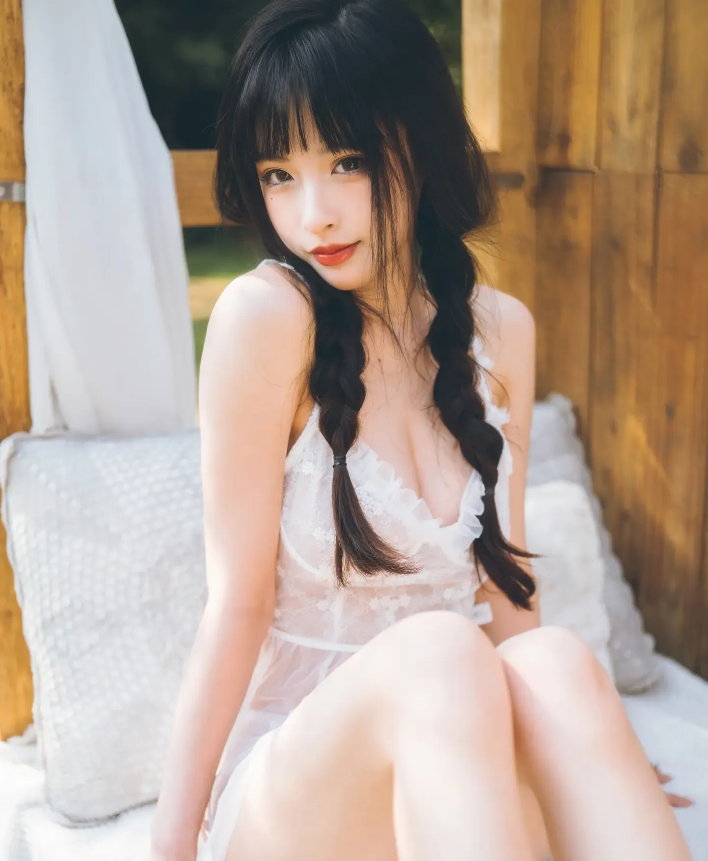 清水由乃 田园蕾丝裙