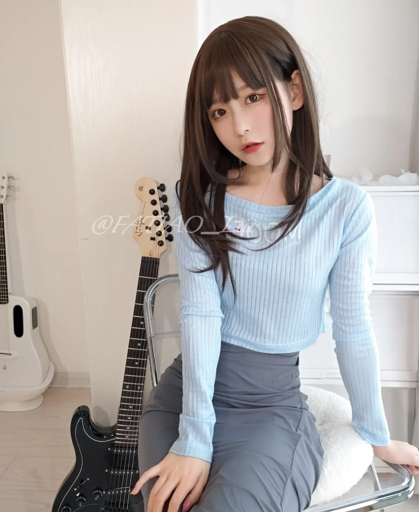 迷之呆梨 吉他妹妹