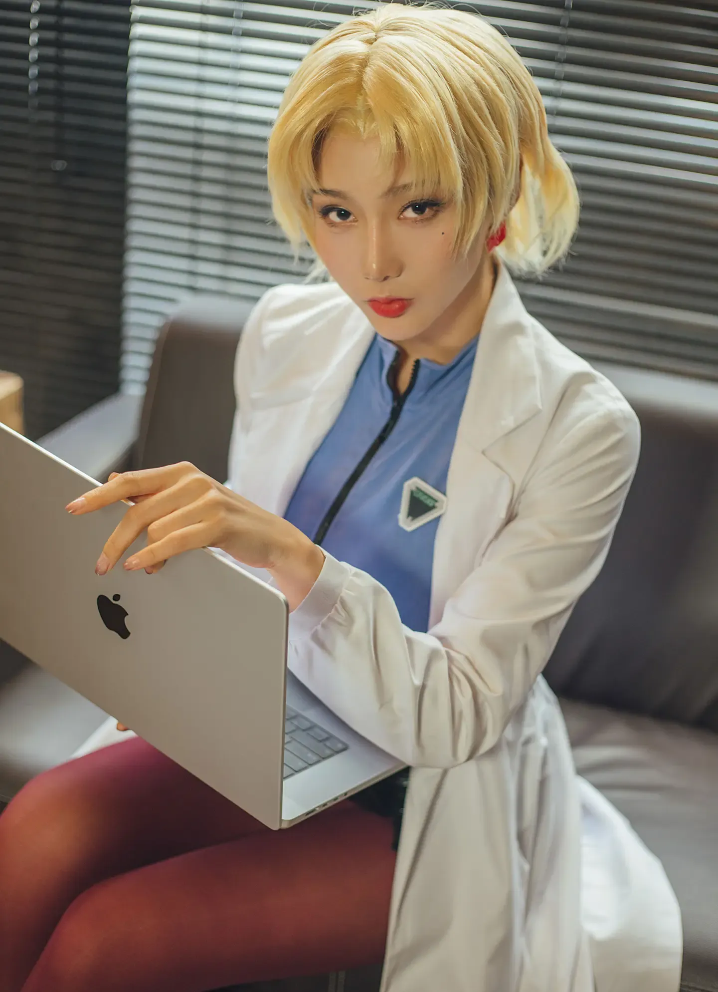 如月灰 赤木律子