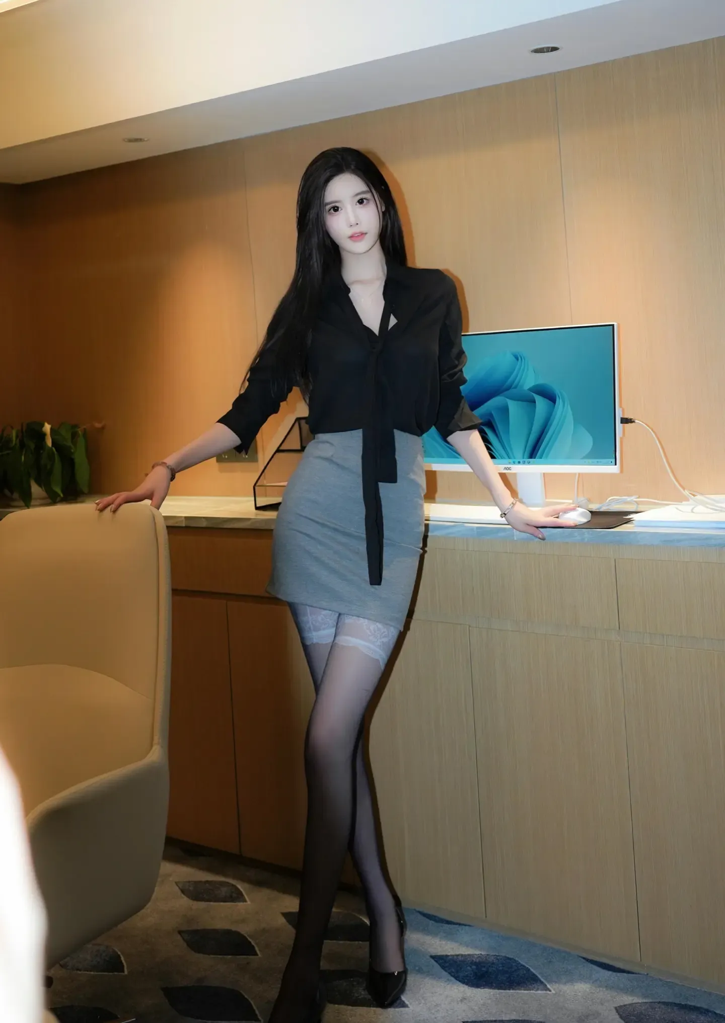 晚苏susu 性感制服黑丝OL
