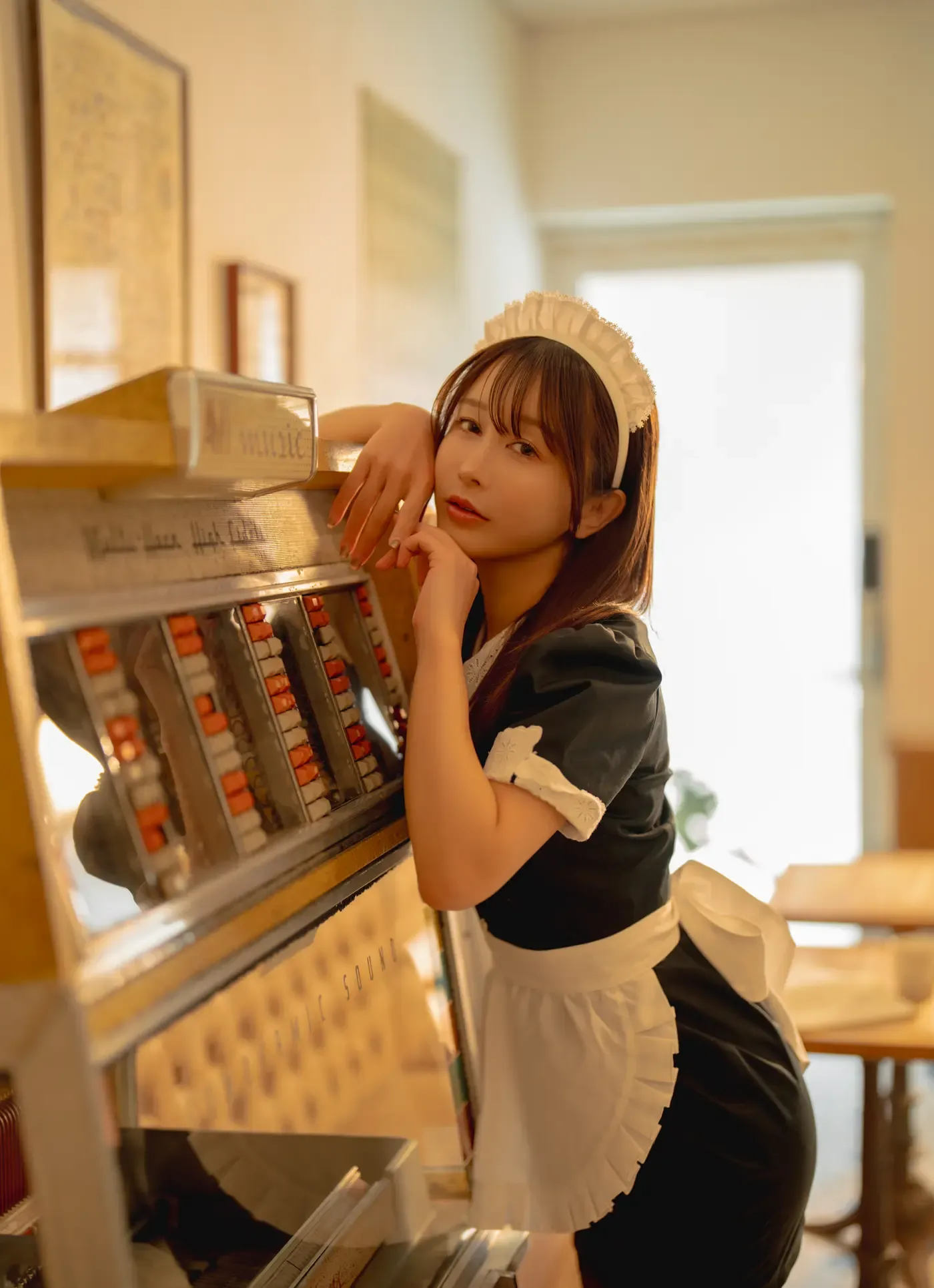 いくみ Fantia 20240723 Stripping Maid Since It's Hot Out