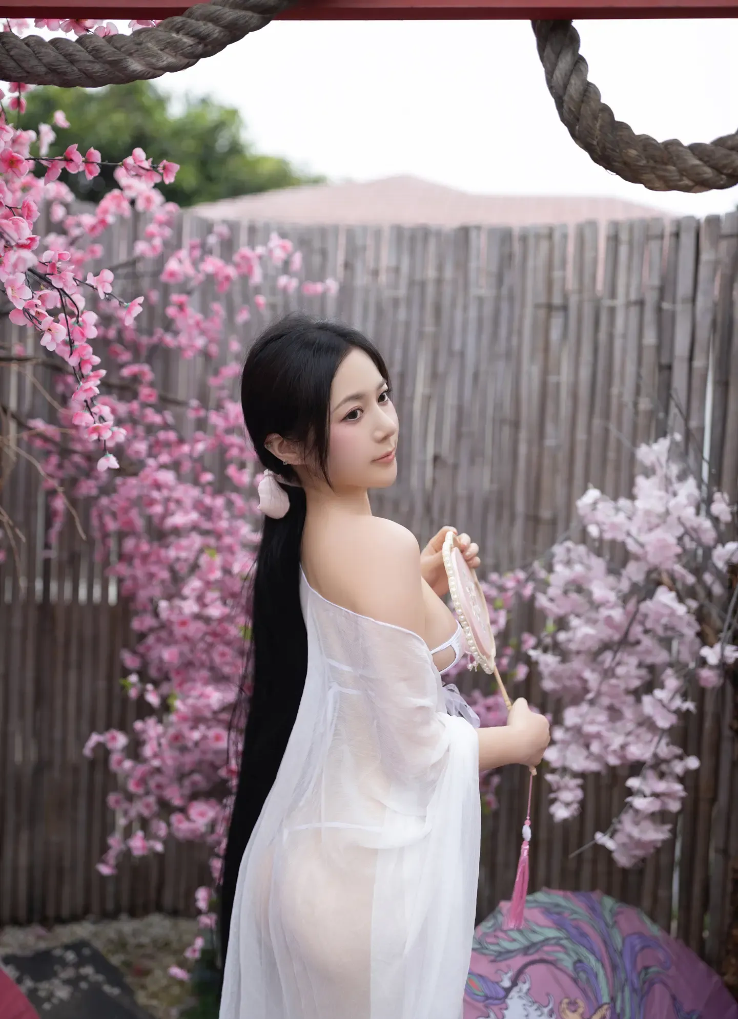 鱼子酱Fish 花想容