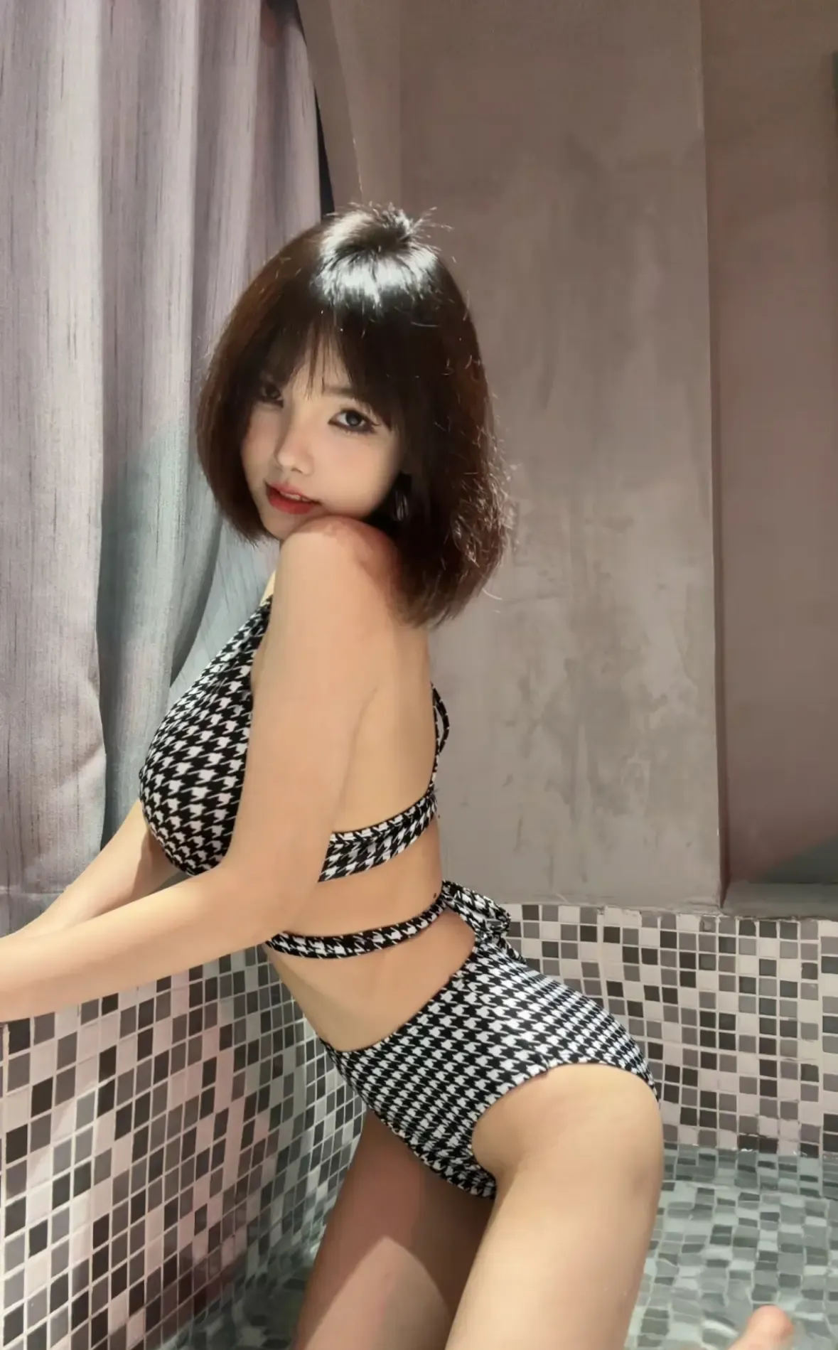 琳铛铛 泳装等你哦