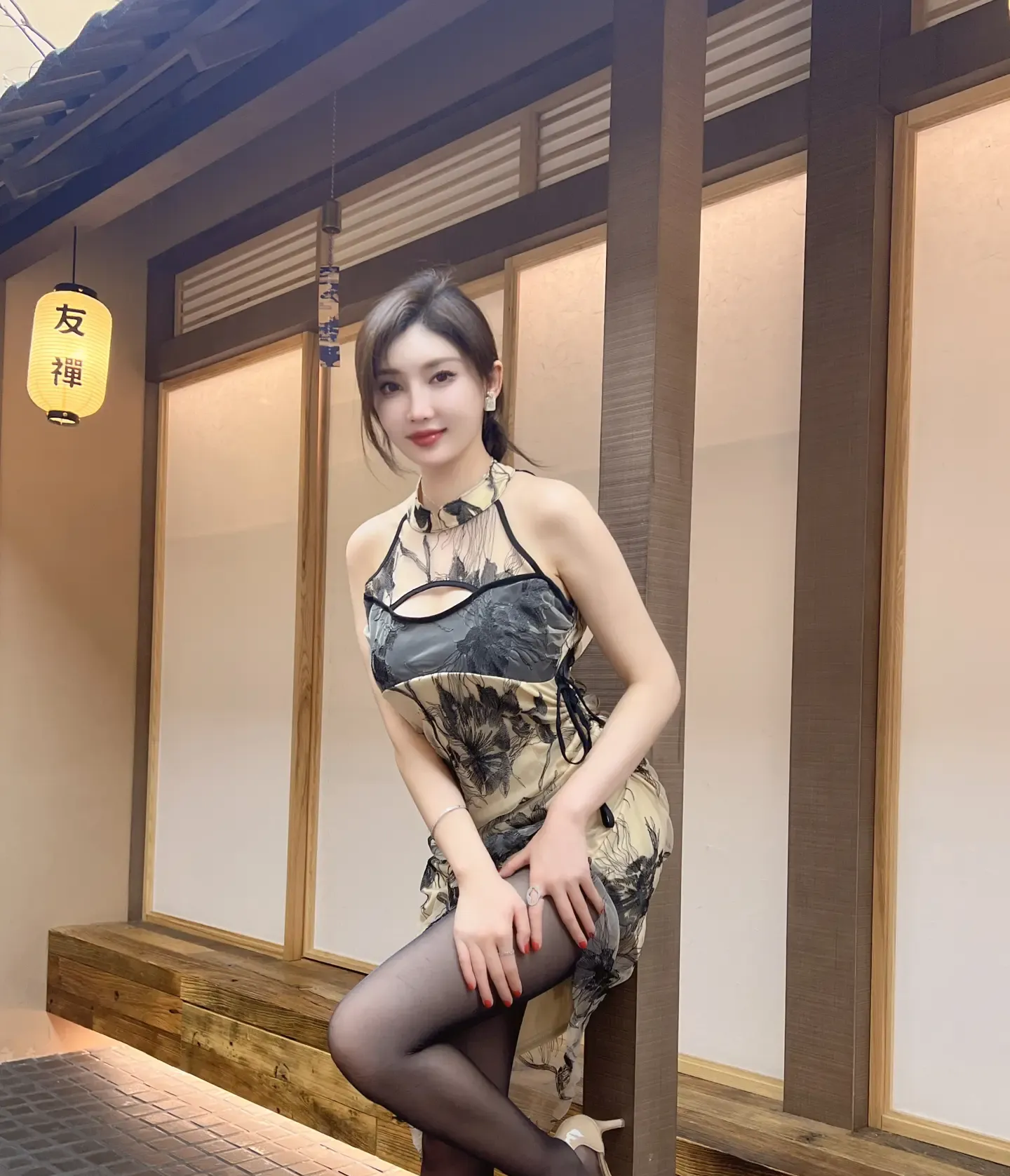 周妍希 国风旗袍