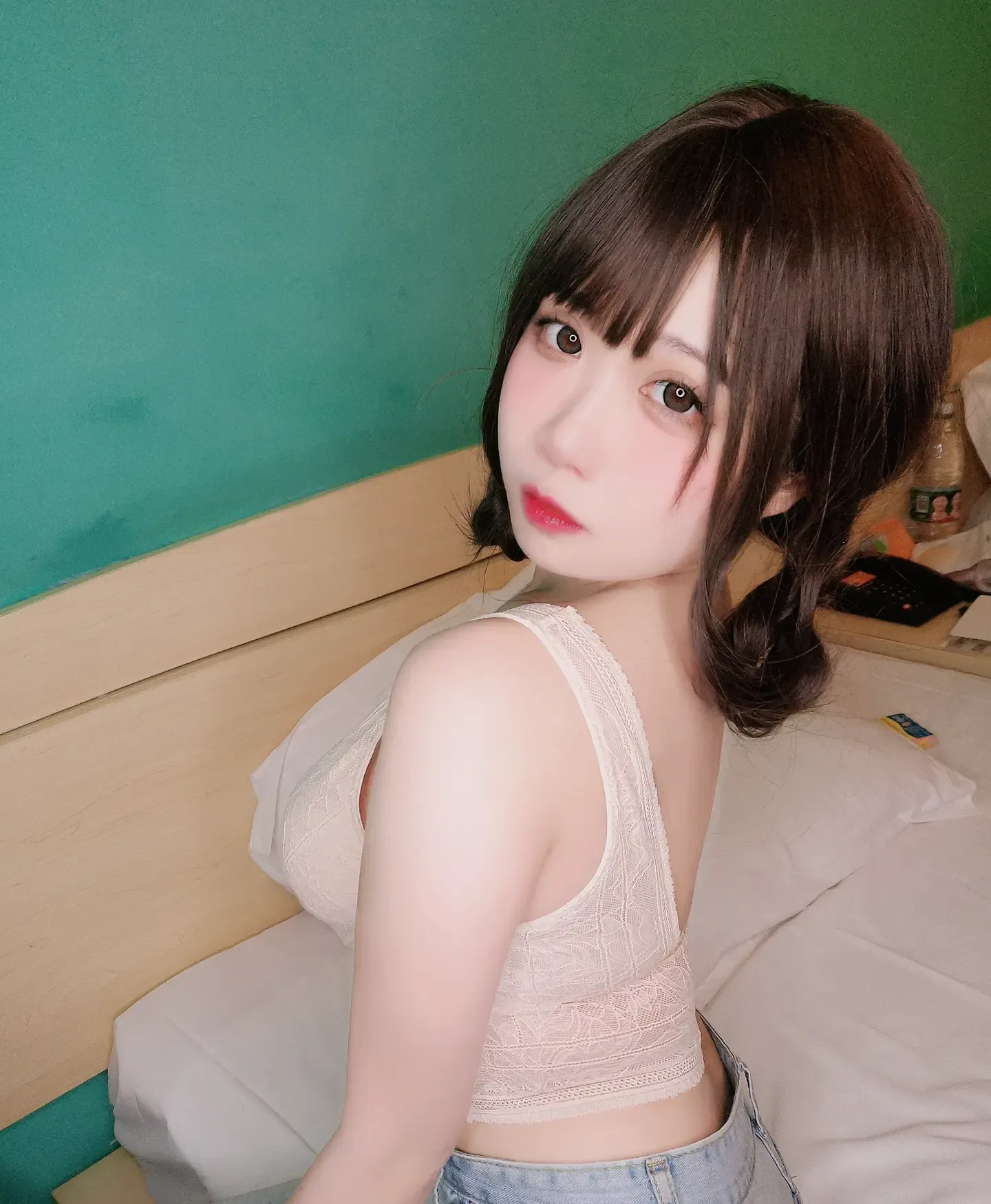 贞子蜜桃 V领