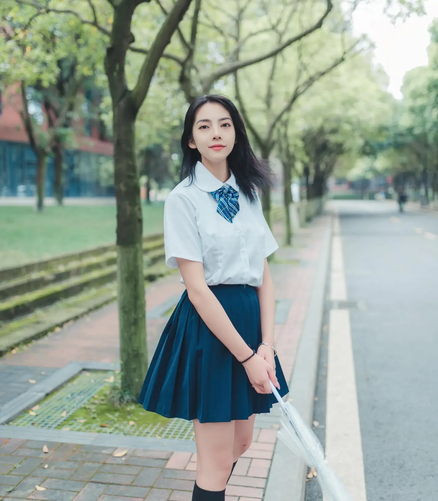 拿相机的执义 JK少女写真 学校的楼顶我在这等钟声响等你下课一起走好吗？