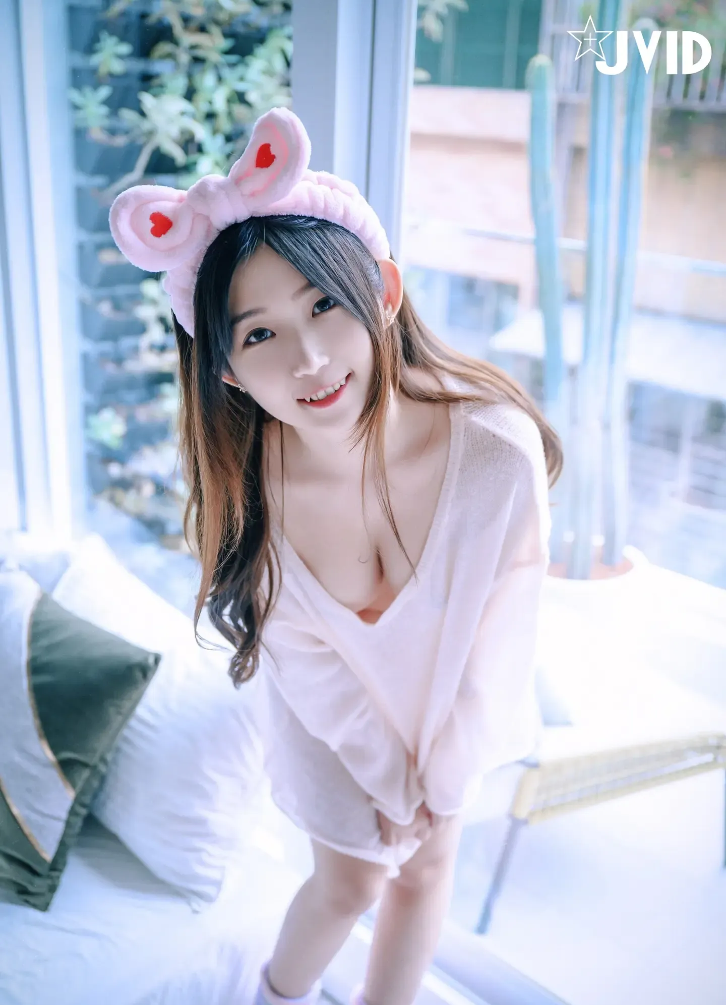 肉包 邻家清纯可爱美少女