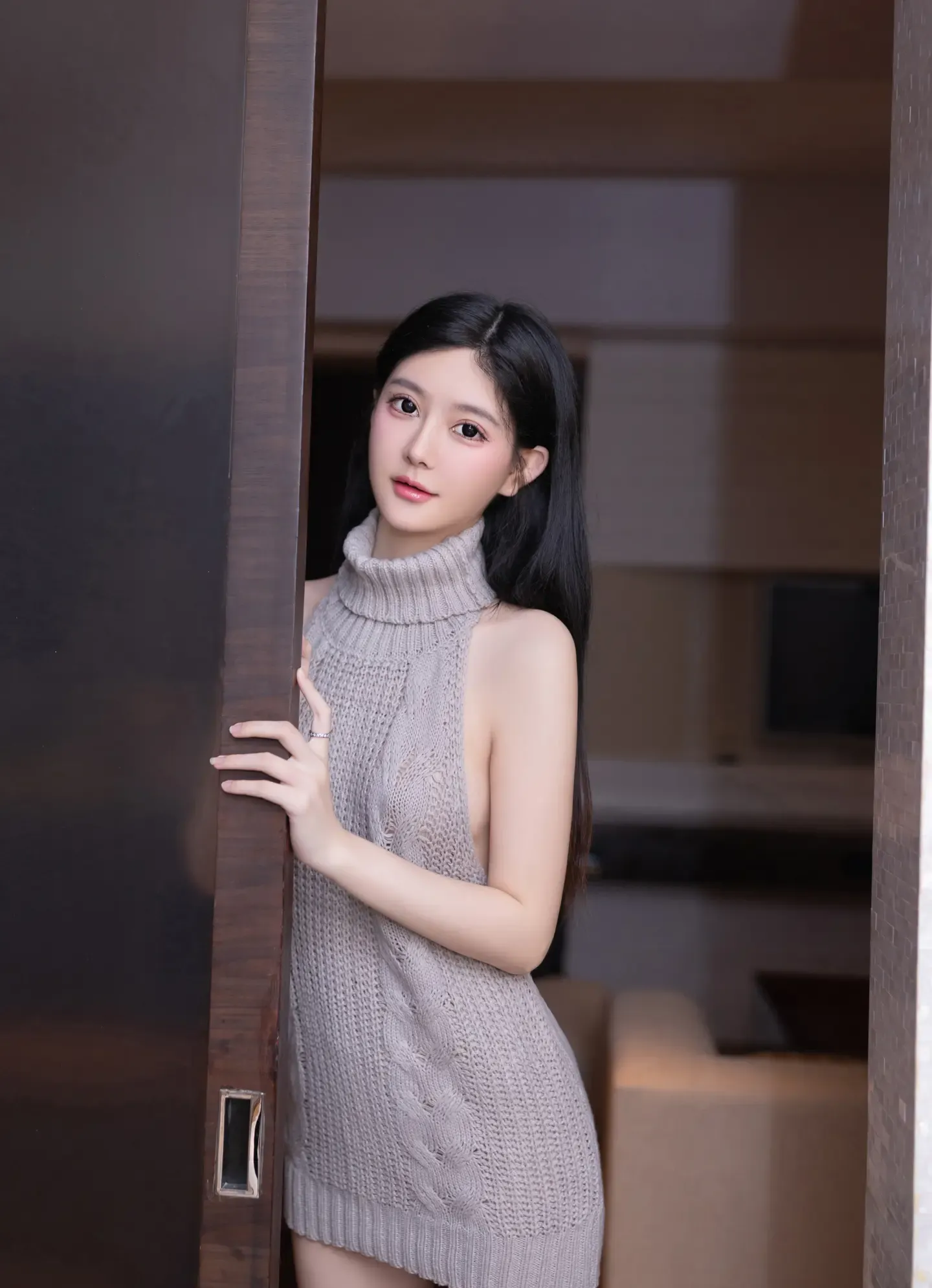 幼幼 谢小蒽 露背毛衣