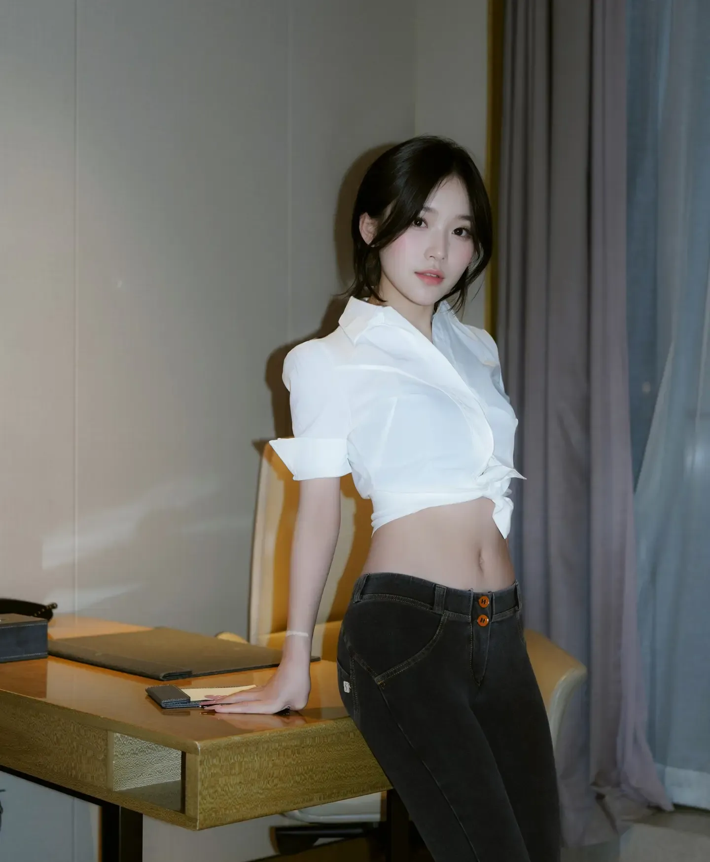 汁汁 实习期女秘书