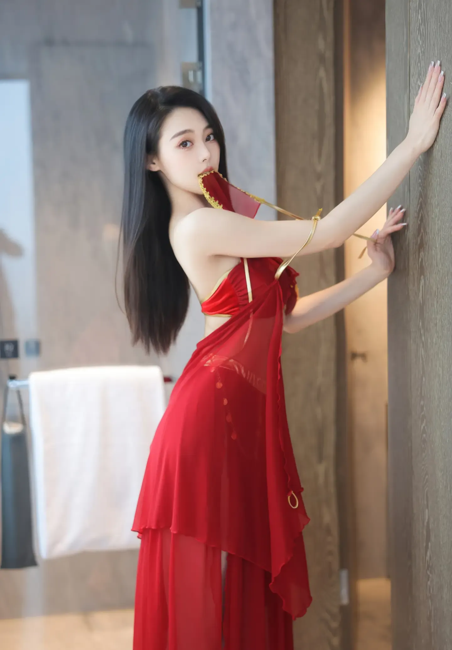 清妙 红色舞裙
