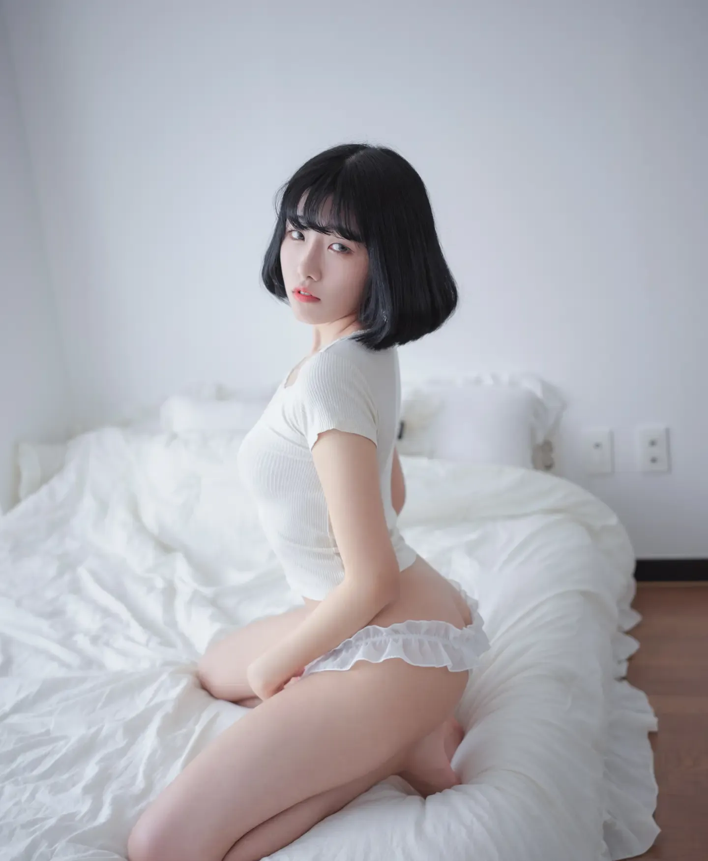 Sonson 손손 ARTGRAVIA Vol.210