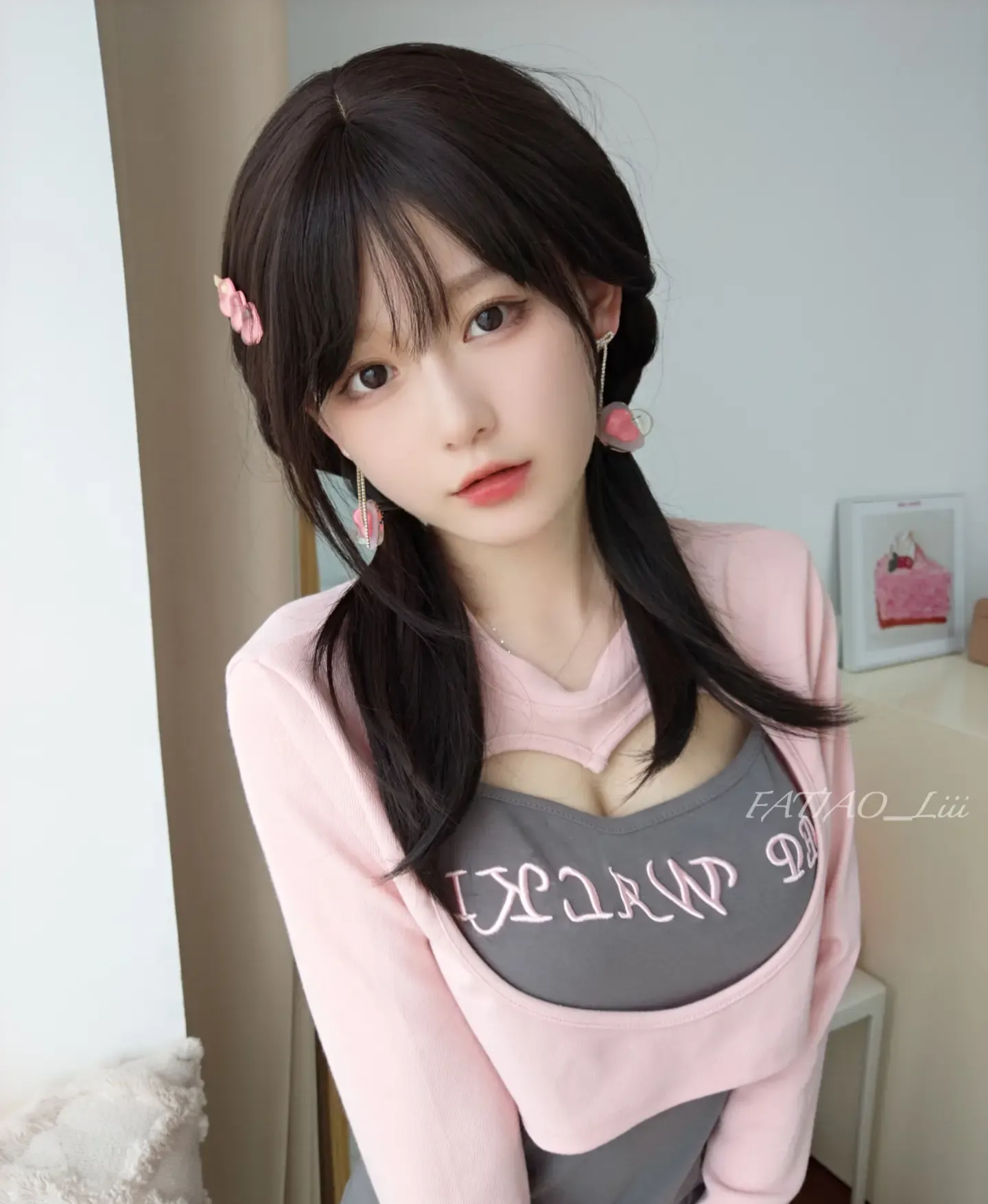 迷之呆梨 Fantia 20221113 パンツはいつも隙間に詰め込まれています🍑