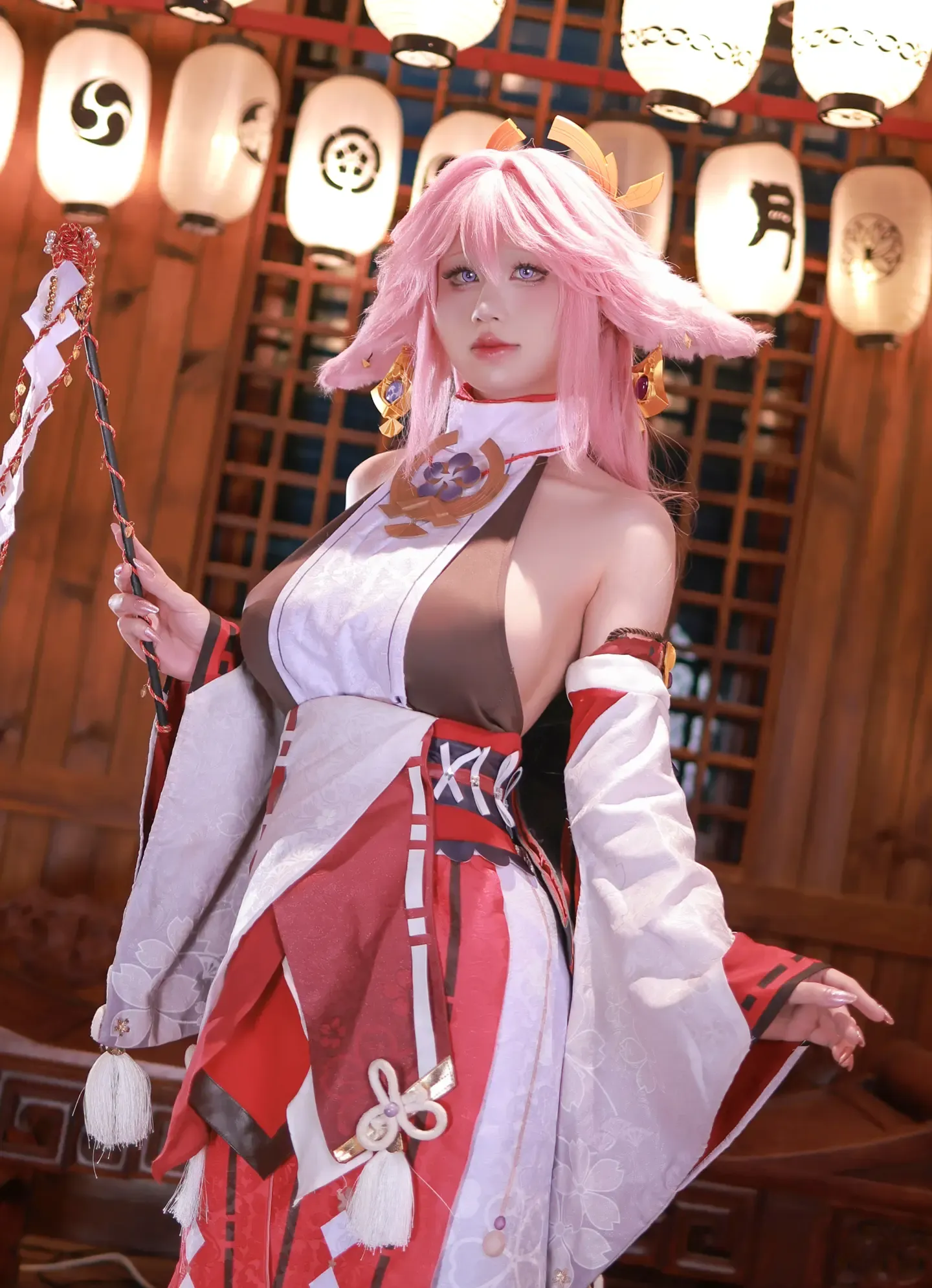 桜满三时 八重神子 官设