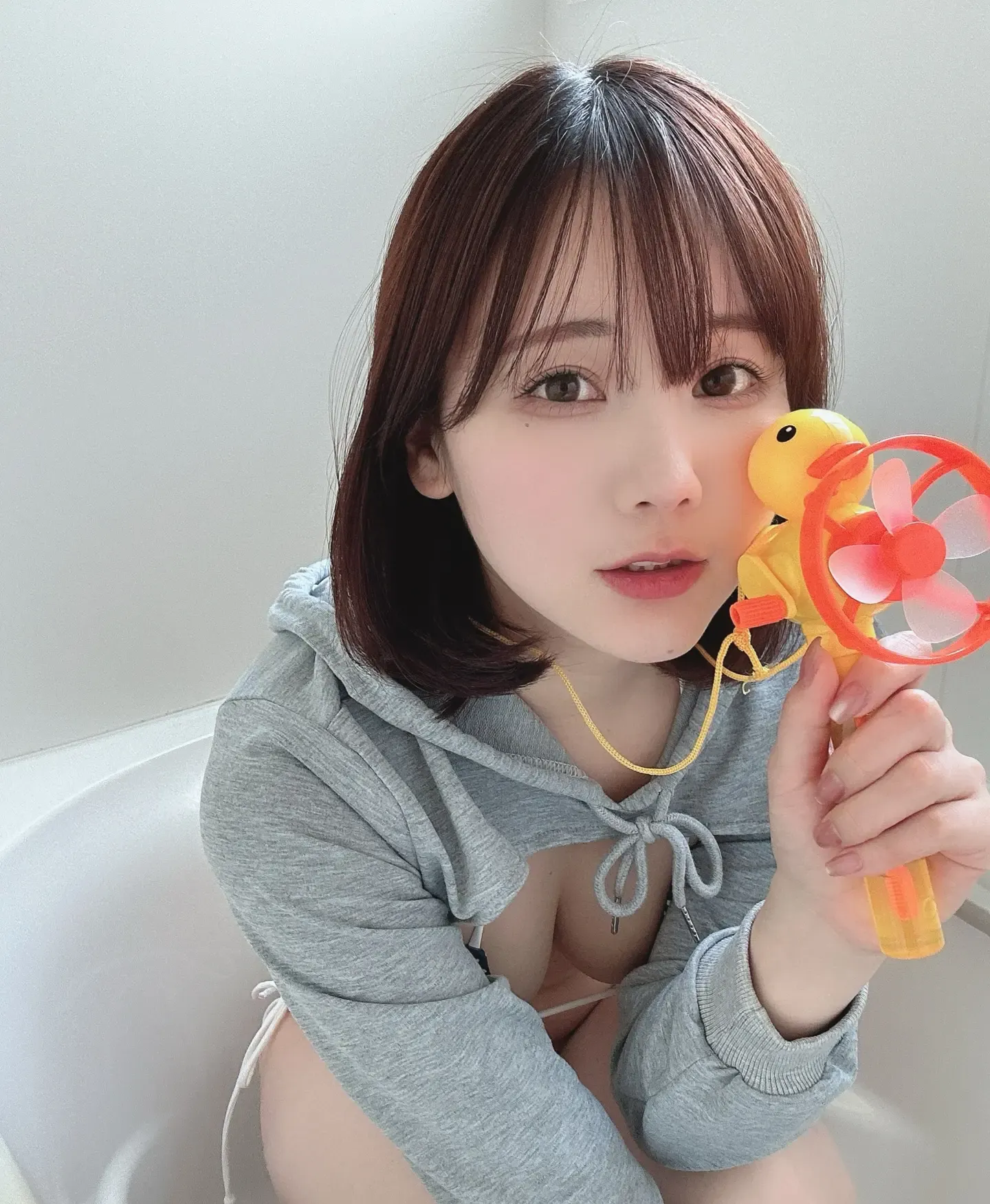 けんけん Fantia 2024年07月 水玉マイクロビキニPart2水玉柄マイクロビキニ