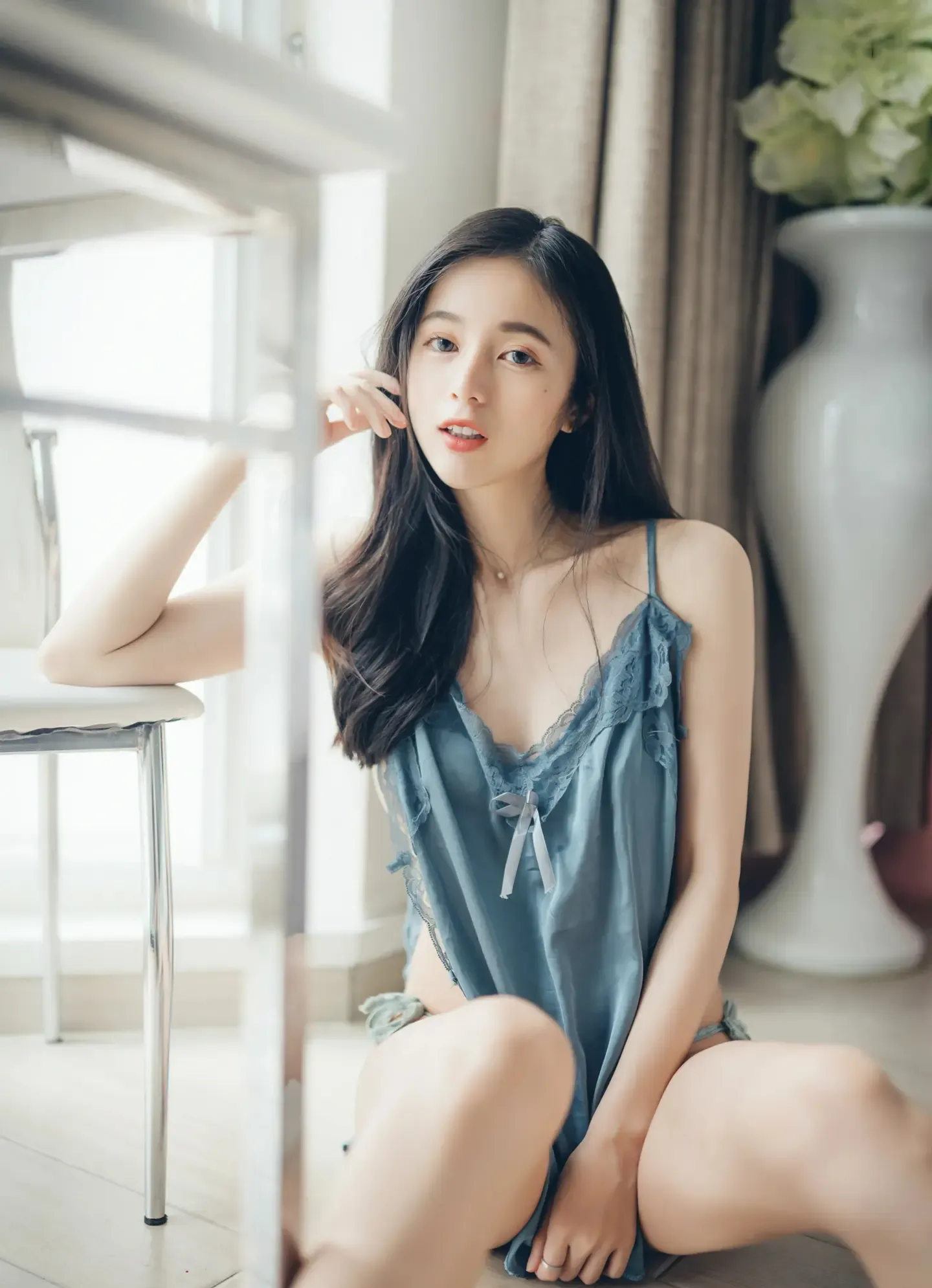 辰辰 中空小護士