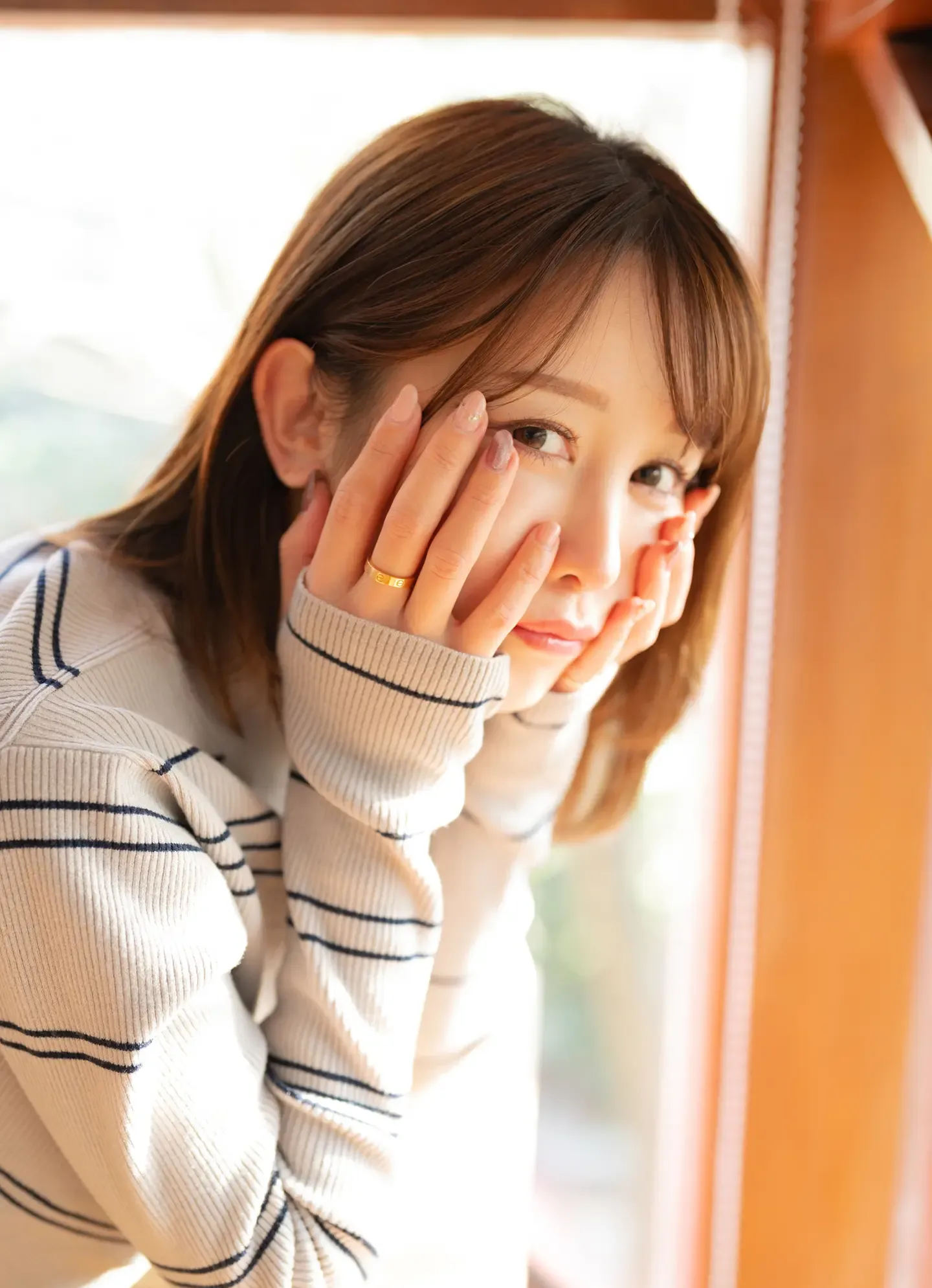 いくみ Fantia 202302 Gravure From a Sunlit Room