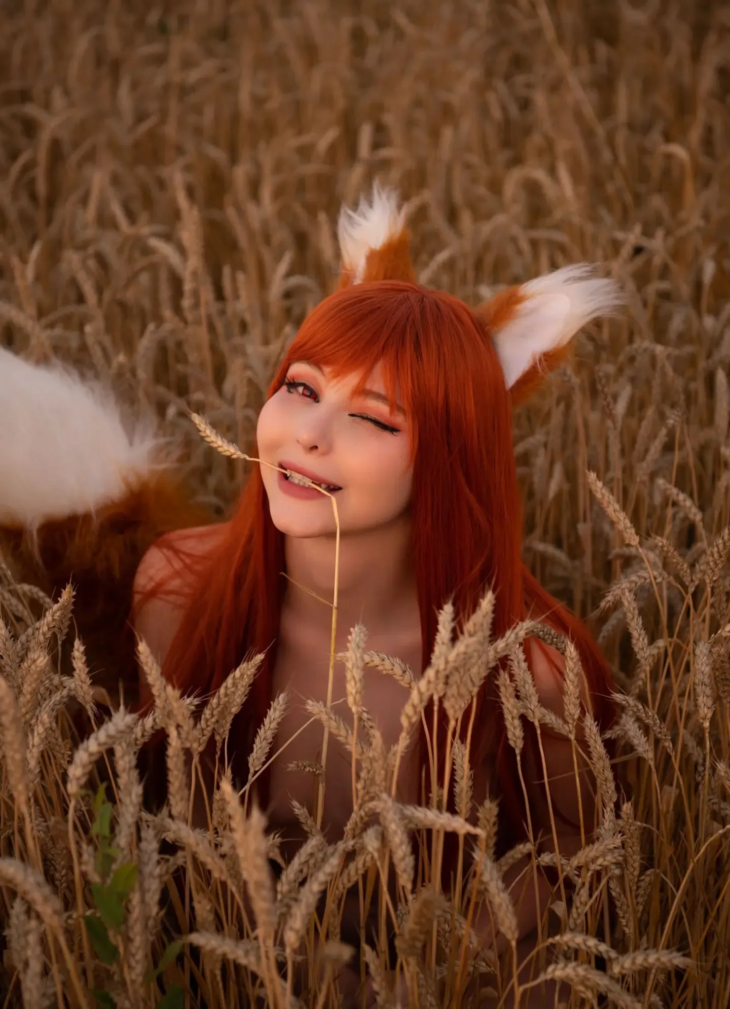 TsukiDesu Holo in a field