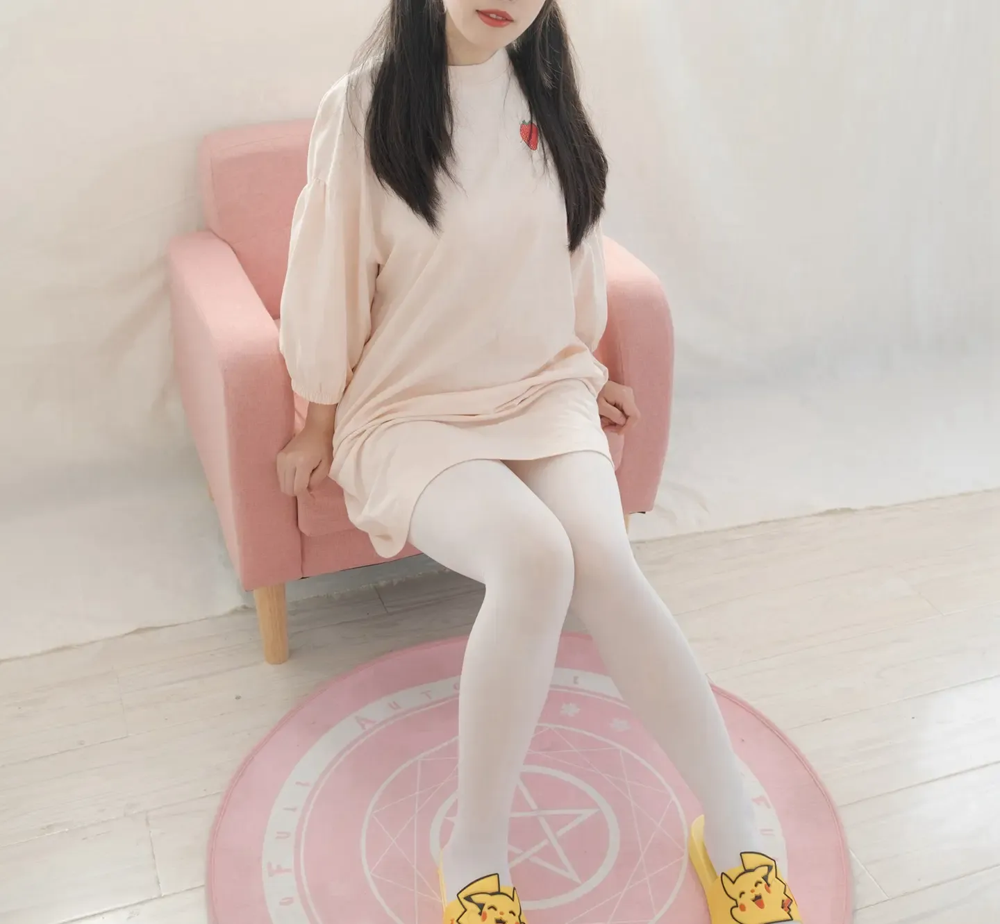 轻兰映画 HANA004